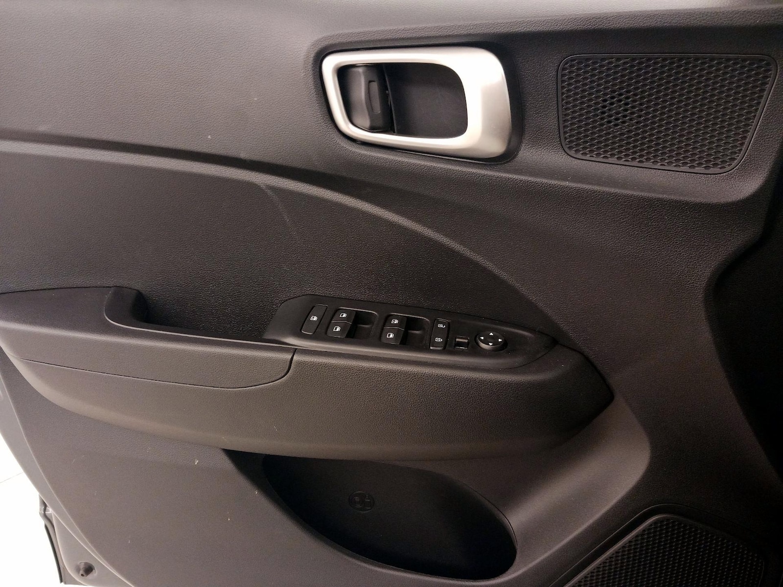 2026 Hyundai Venue SEL - Photo 13