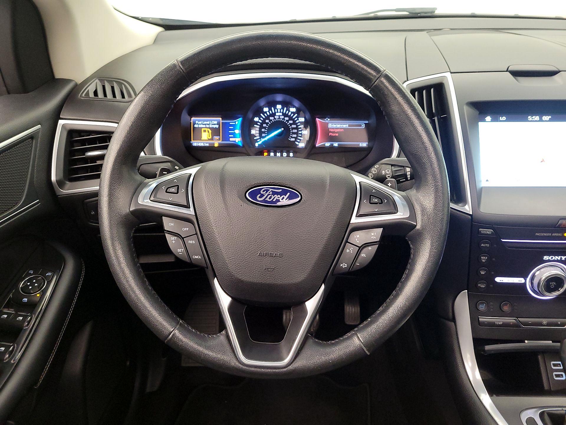 Thumbnail: 2017 Ford Edge - 10