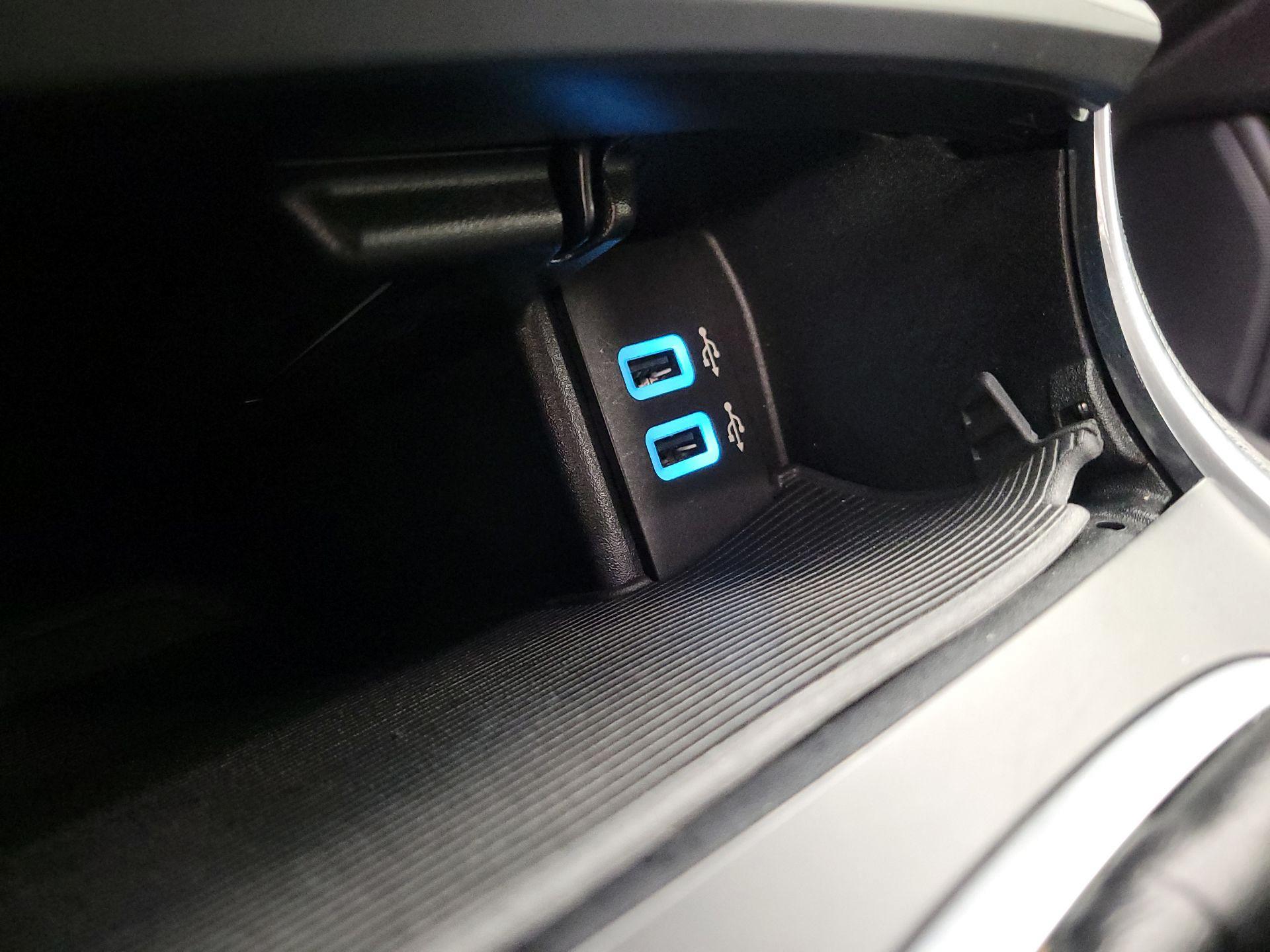 Thumbnail: 2017 Ford Edge - 19