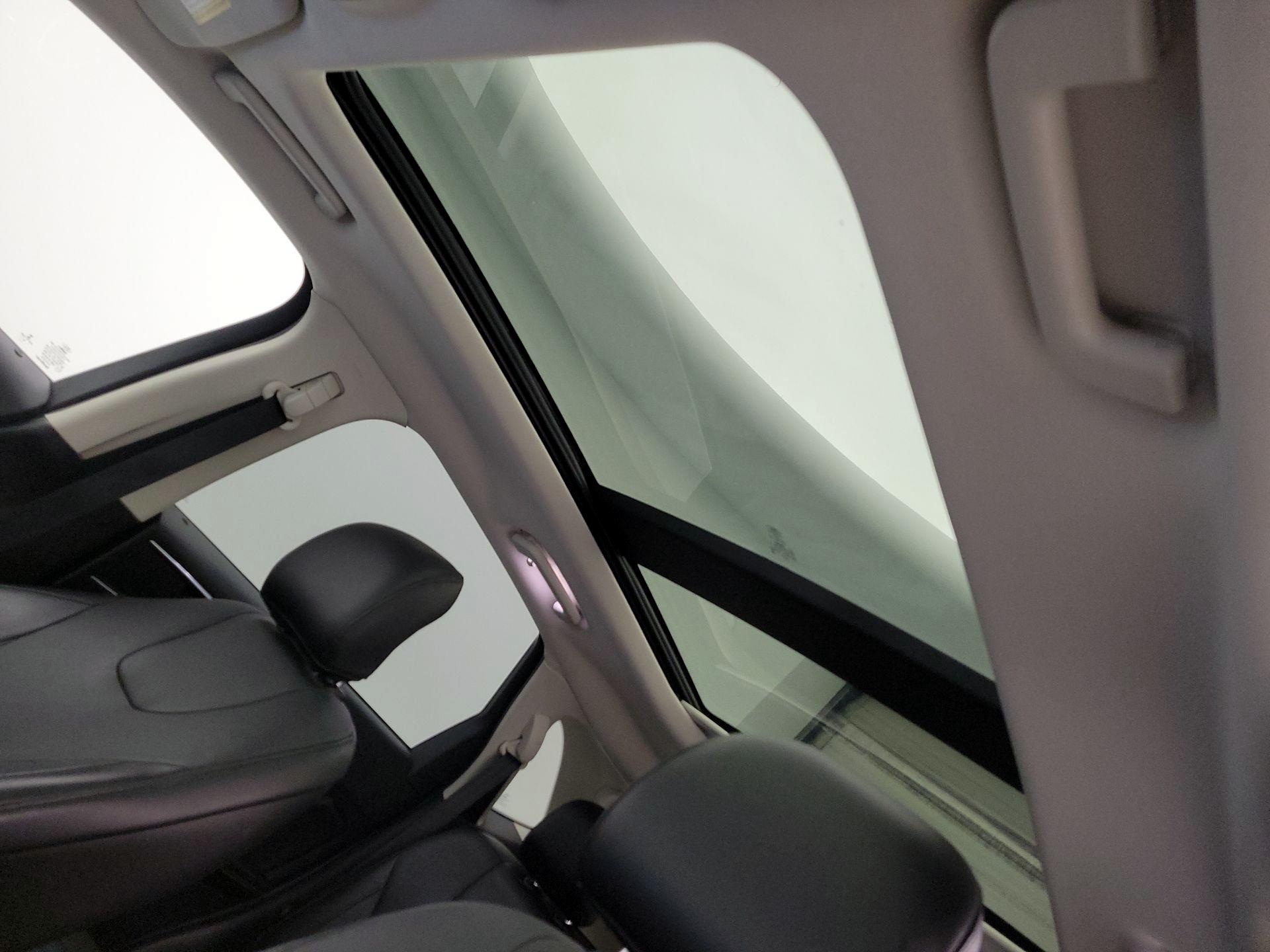 Thumbnail: 2017 Ford Edge - 20