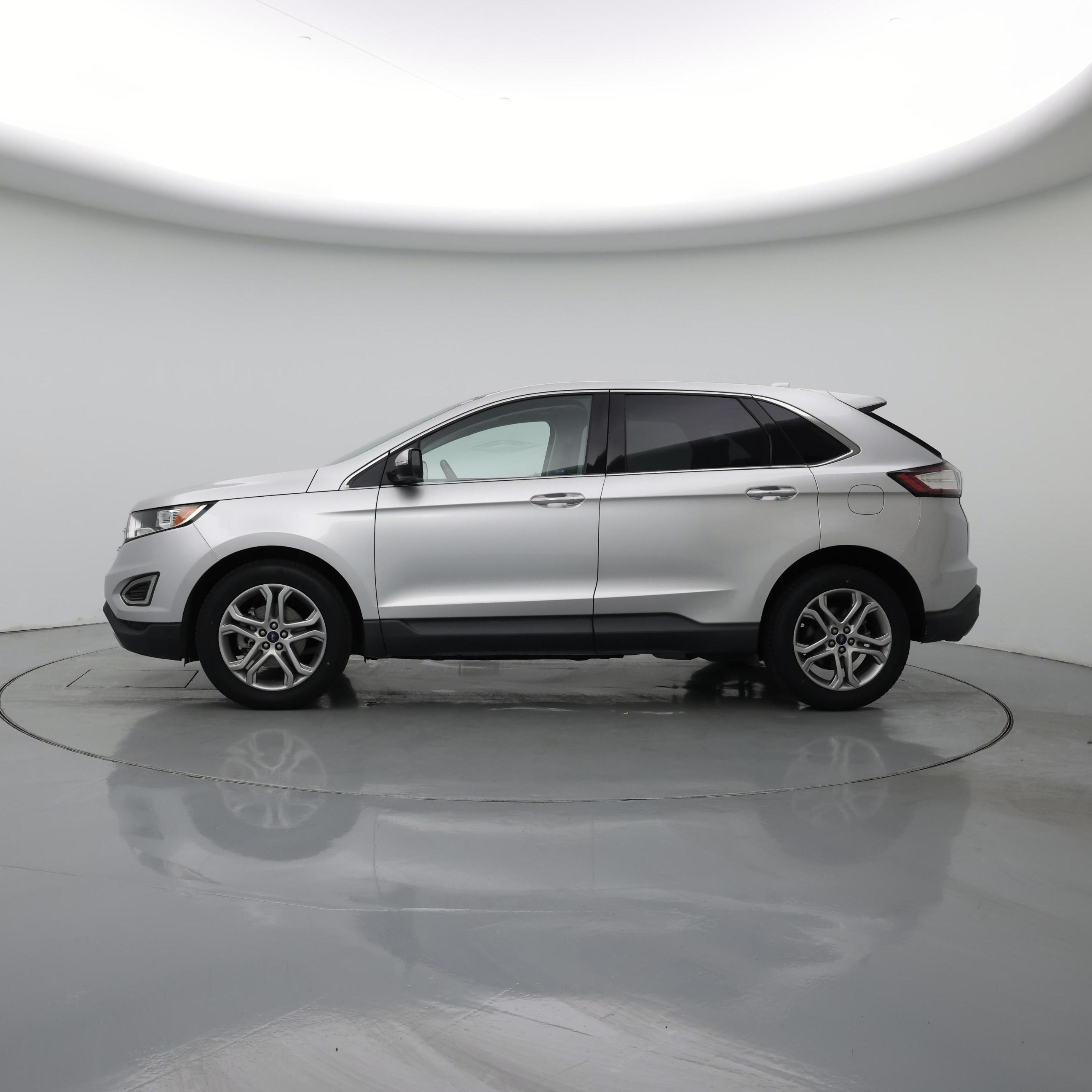 Thumbnail: 2017 Ford Edge - 3