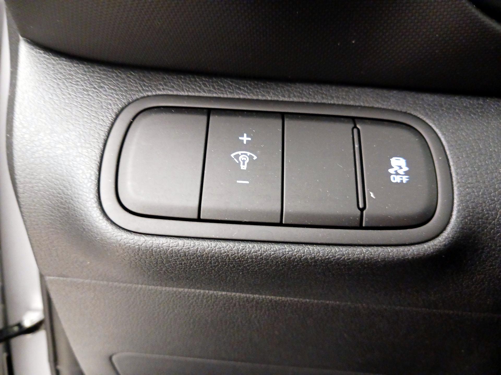 Thumbnail: 2026 Hyundai Venue - 13