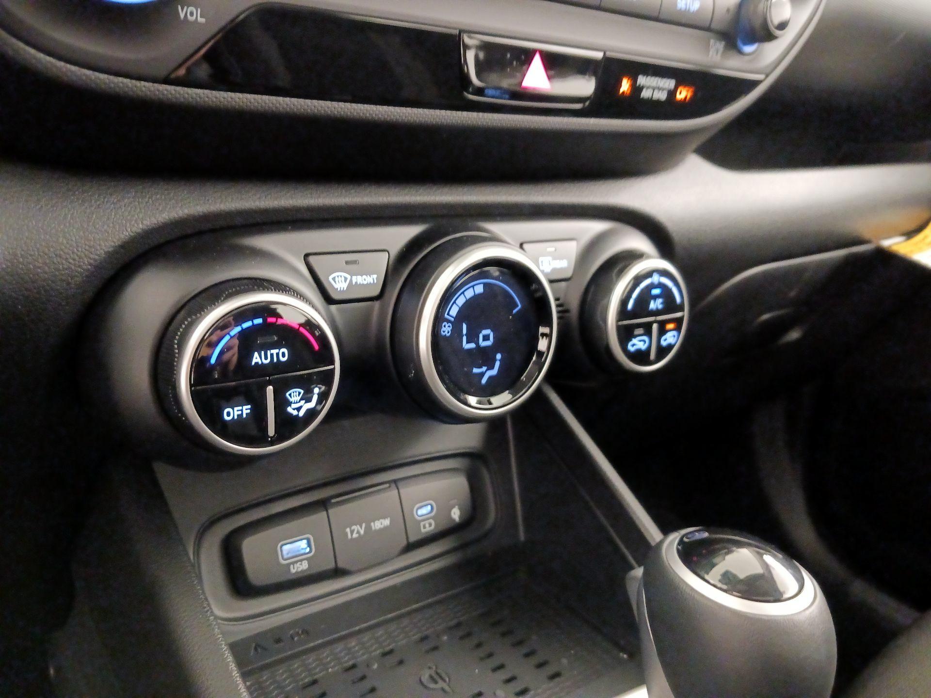 Thumbnail: 2026 Hyundai Venue - 16