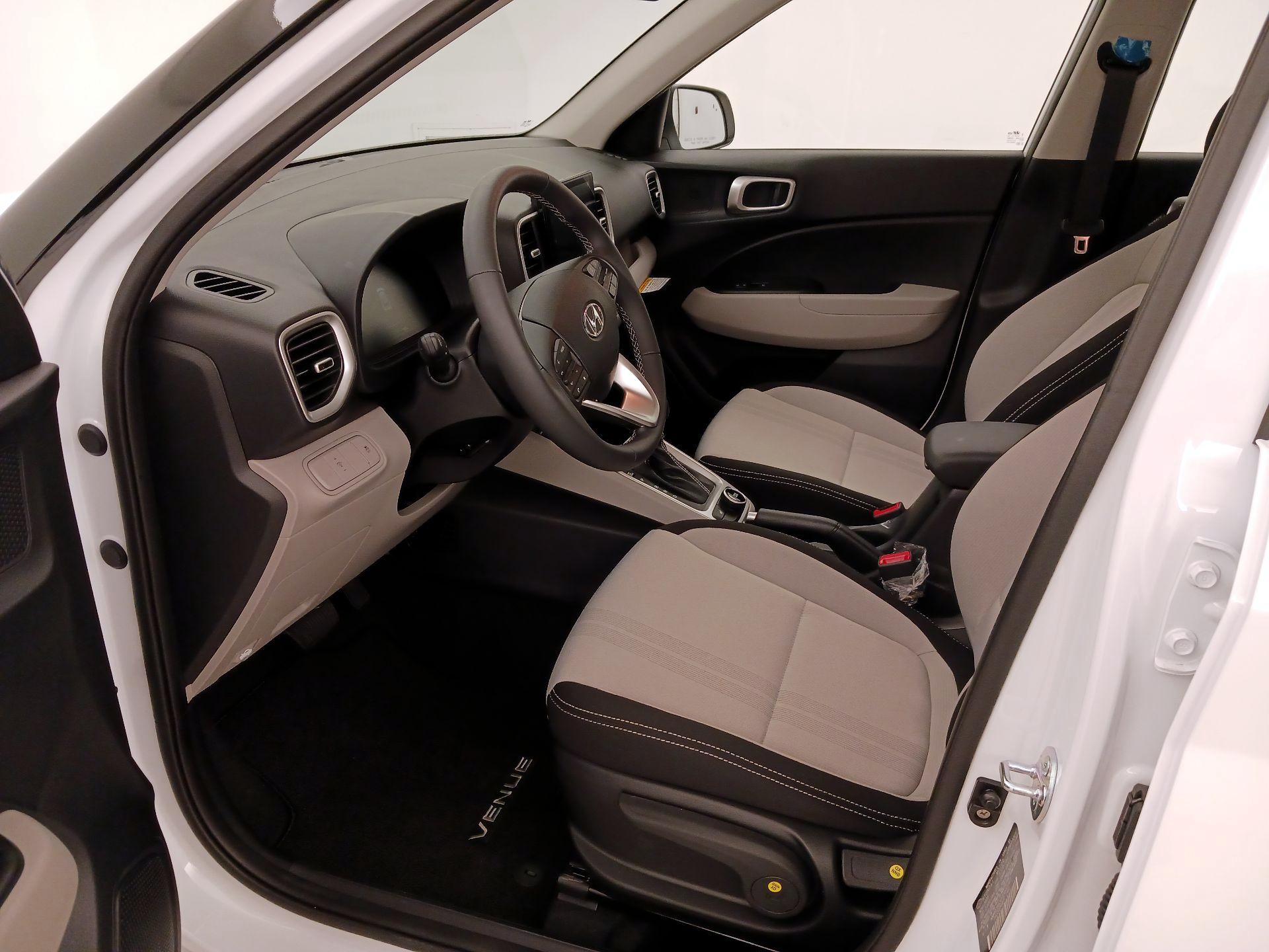 Thumbnail: 2026 Hyundai Venue - 11