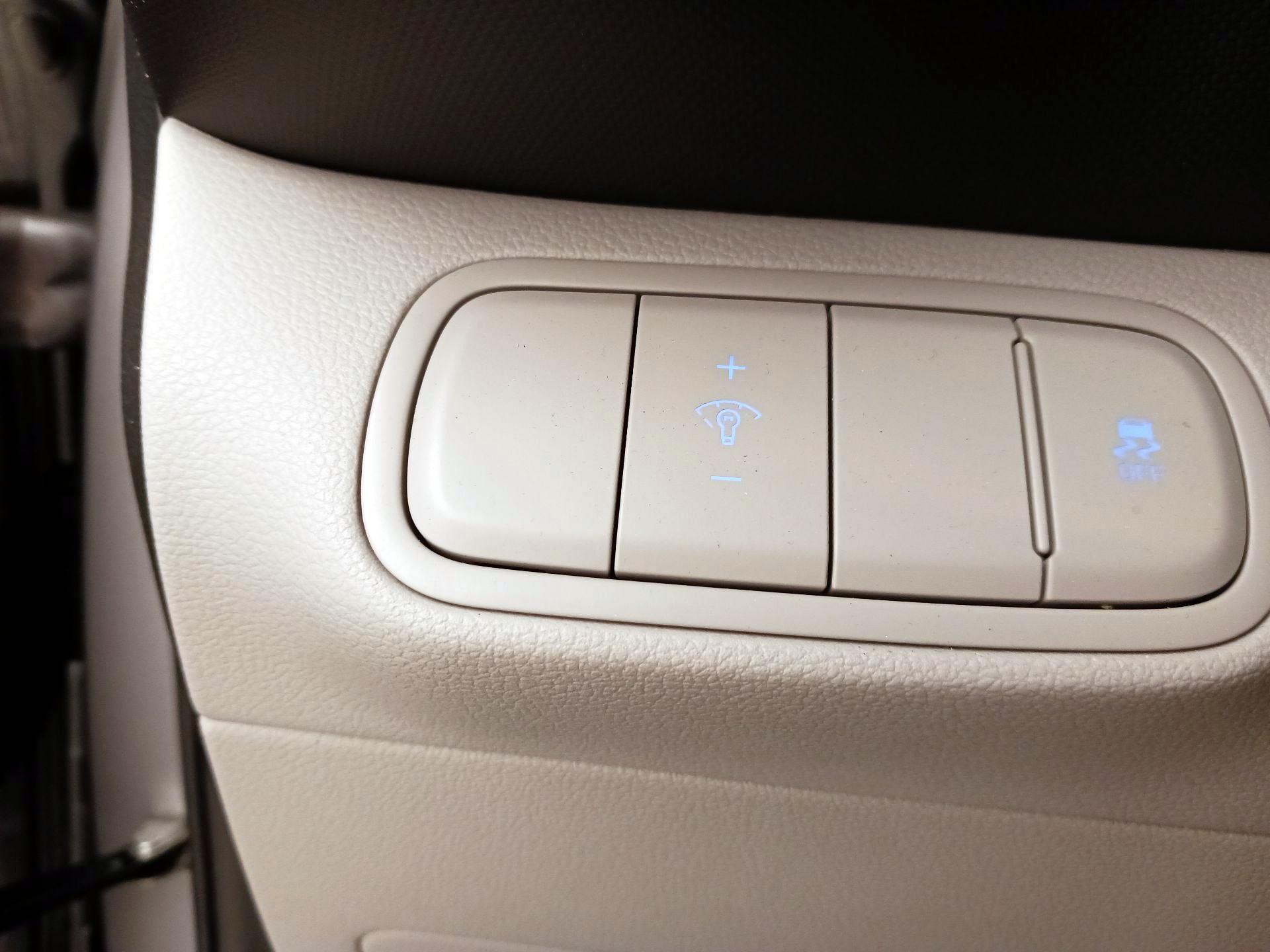 Thumbnail: 2026 Hyundai Venue - 13