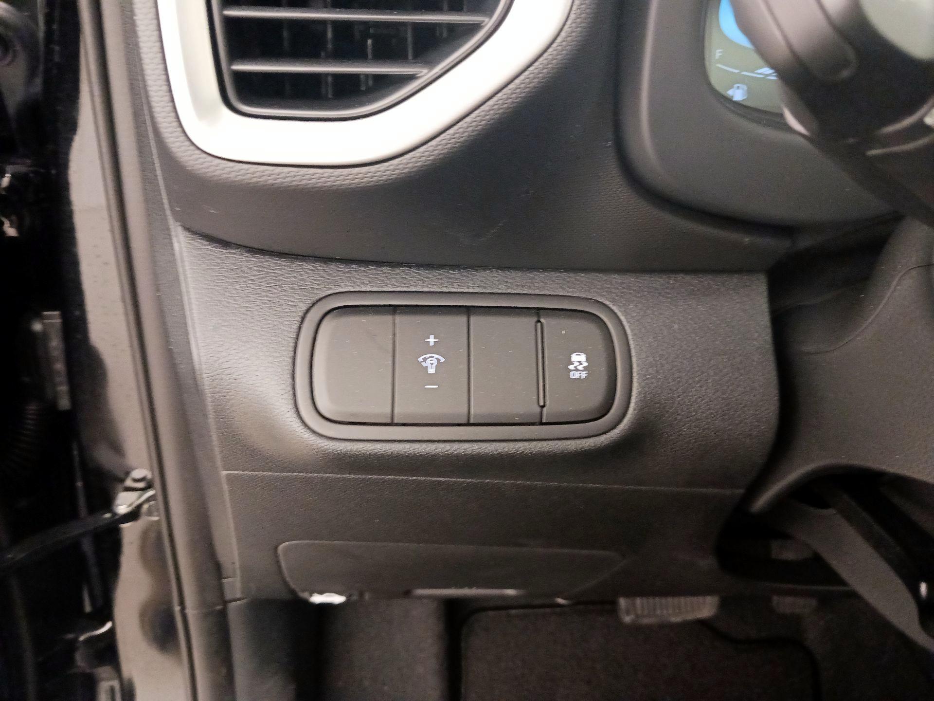 Thumbnail: 2026 Hyundai Venue - 13