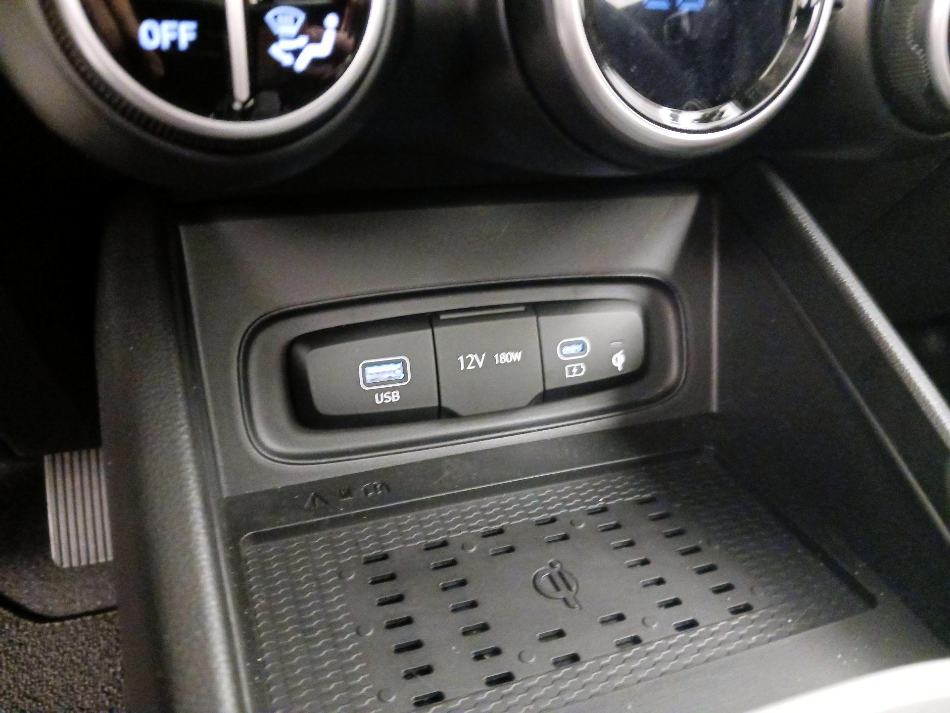 Thumbnail: 2026 Hyundai Venue - 18