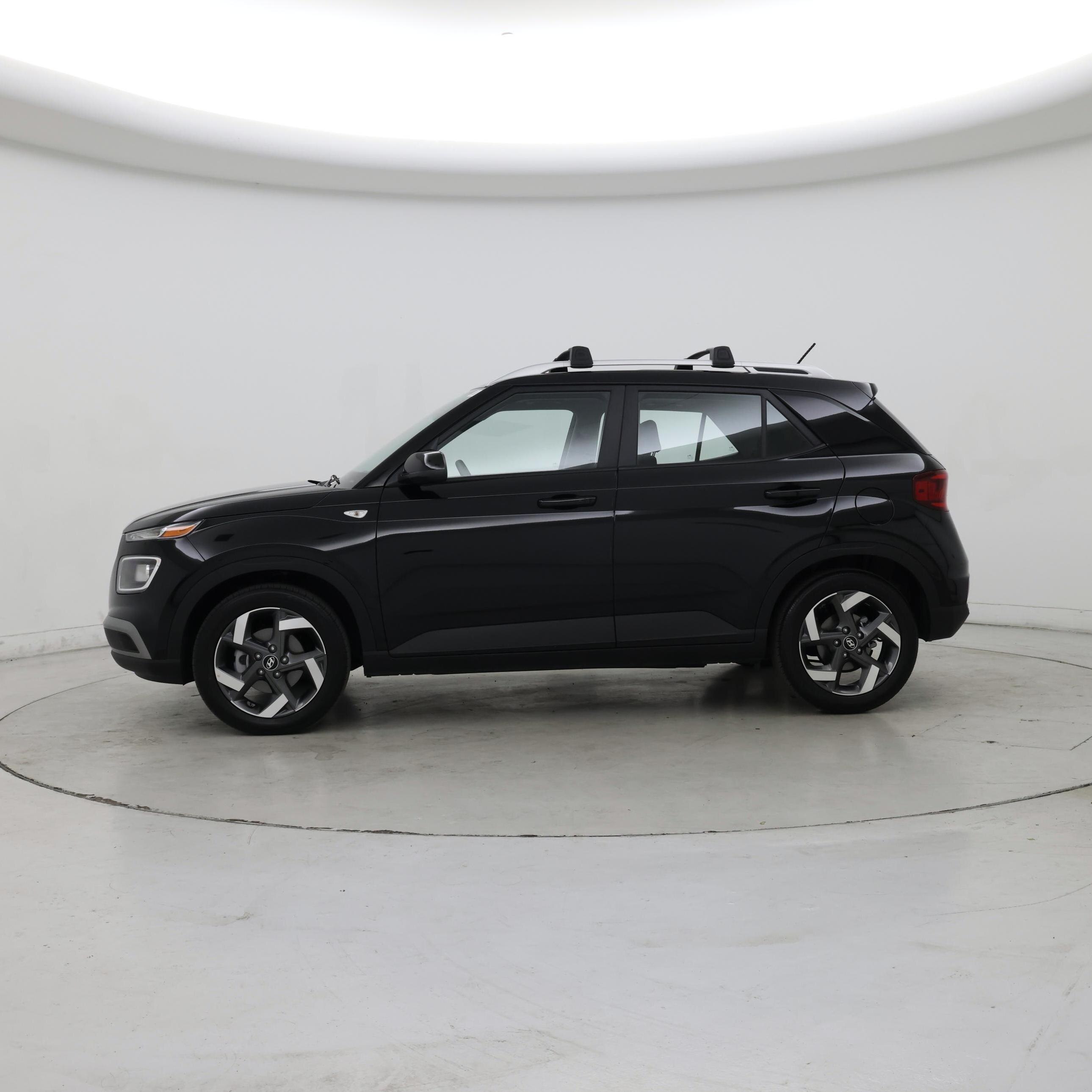 Thumbnail: 2026 Hyundai Venue - 3