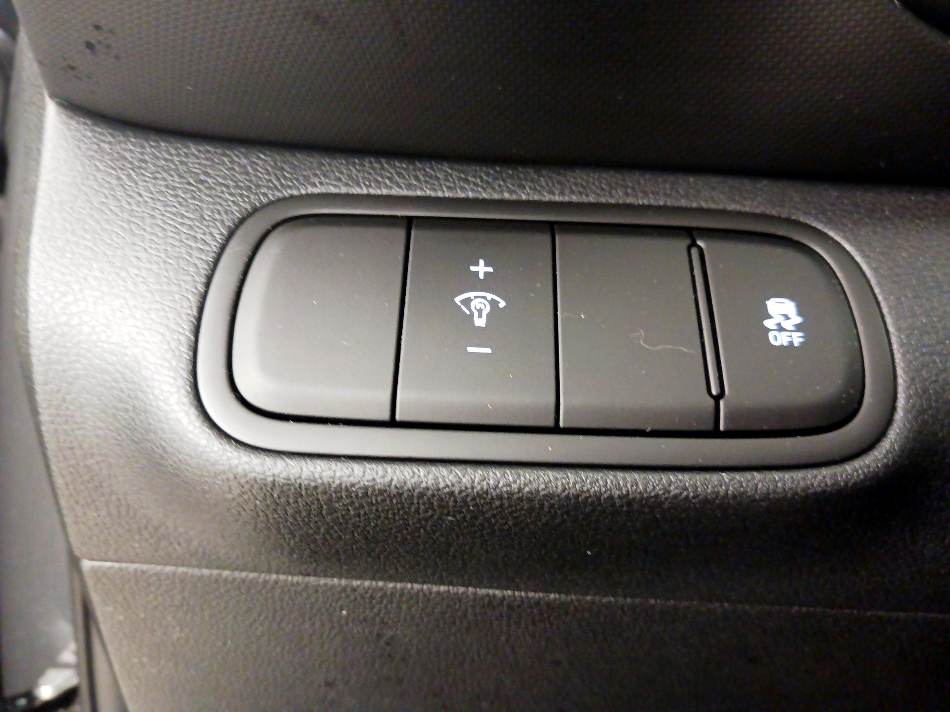 Thumbnail: 2026 Hyundai Venue - 13