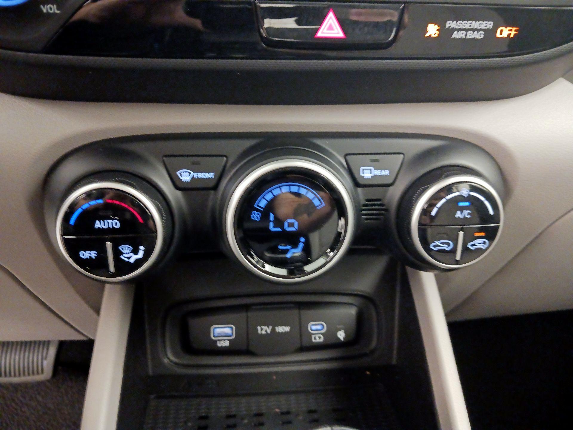 Thumbnail: 2026 Hyundai Venue - 16