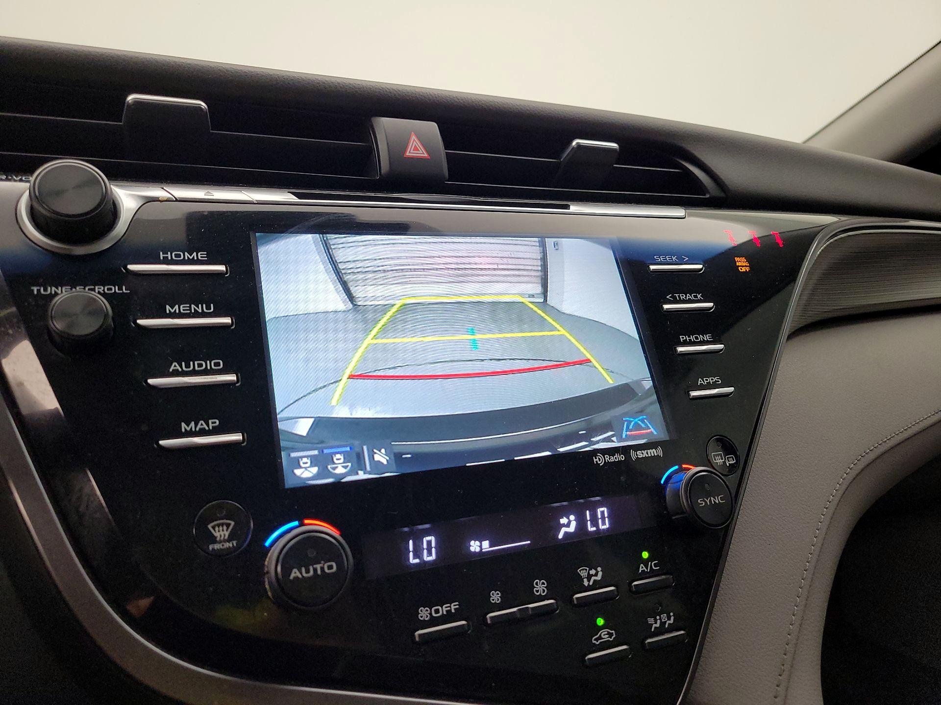 Thumbnail: 2020 Toyota Camry - 14