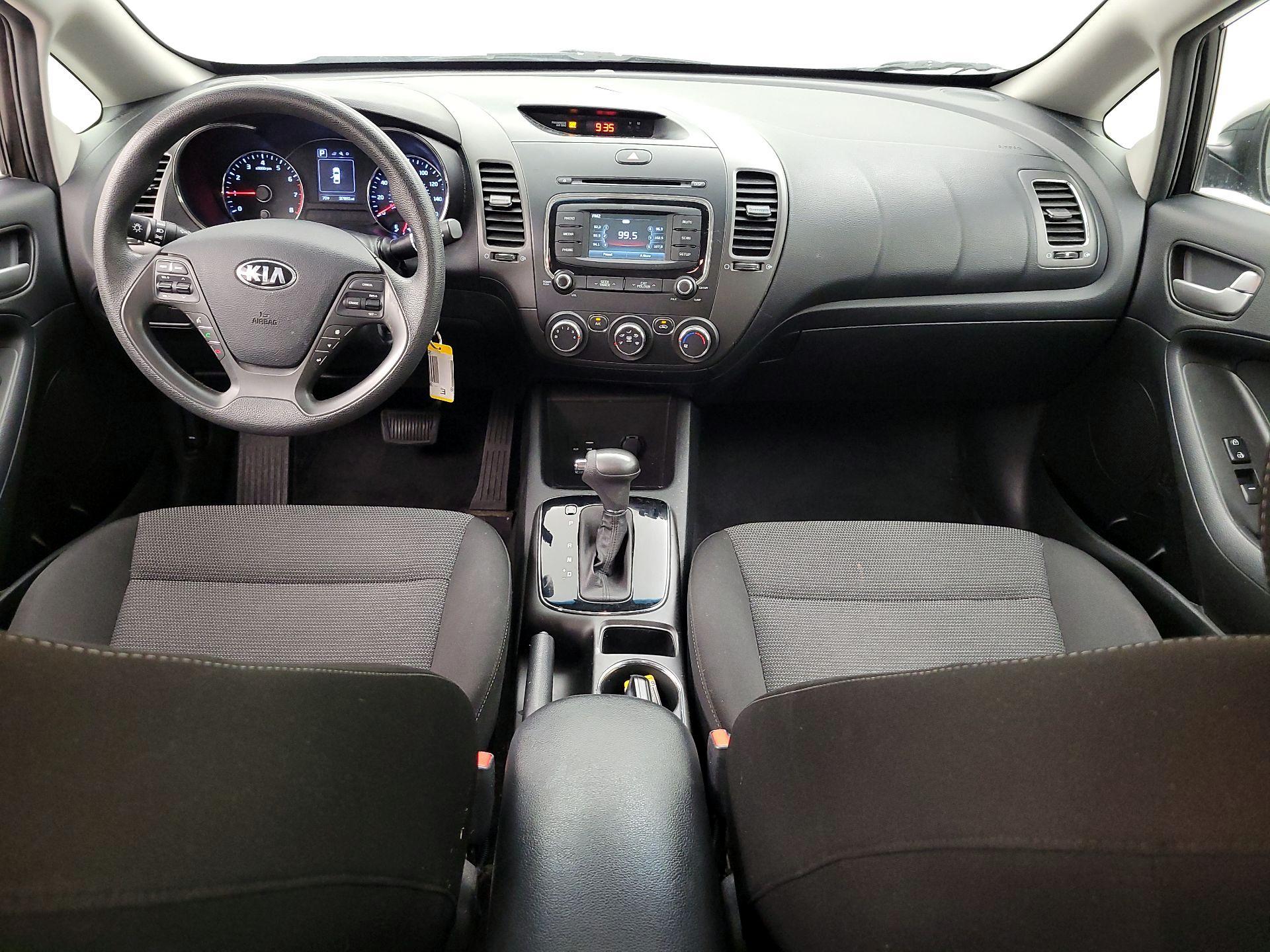 Thumbnail: 2018 Kia Forte - 9