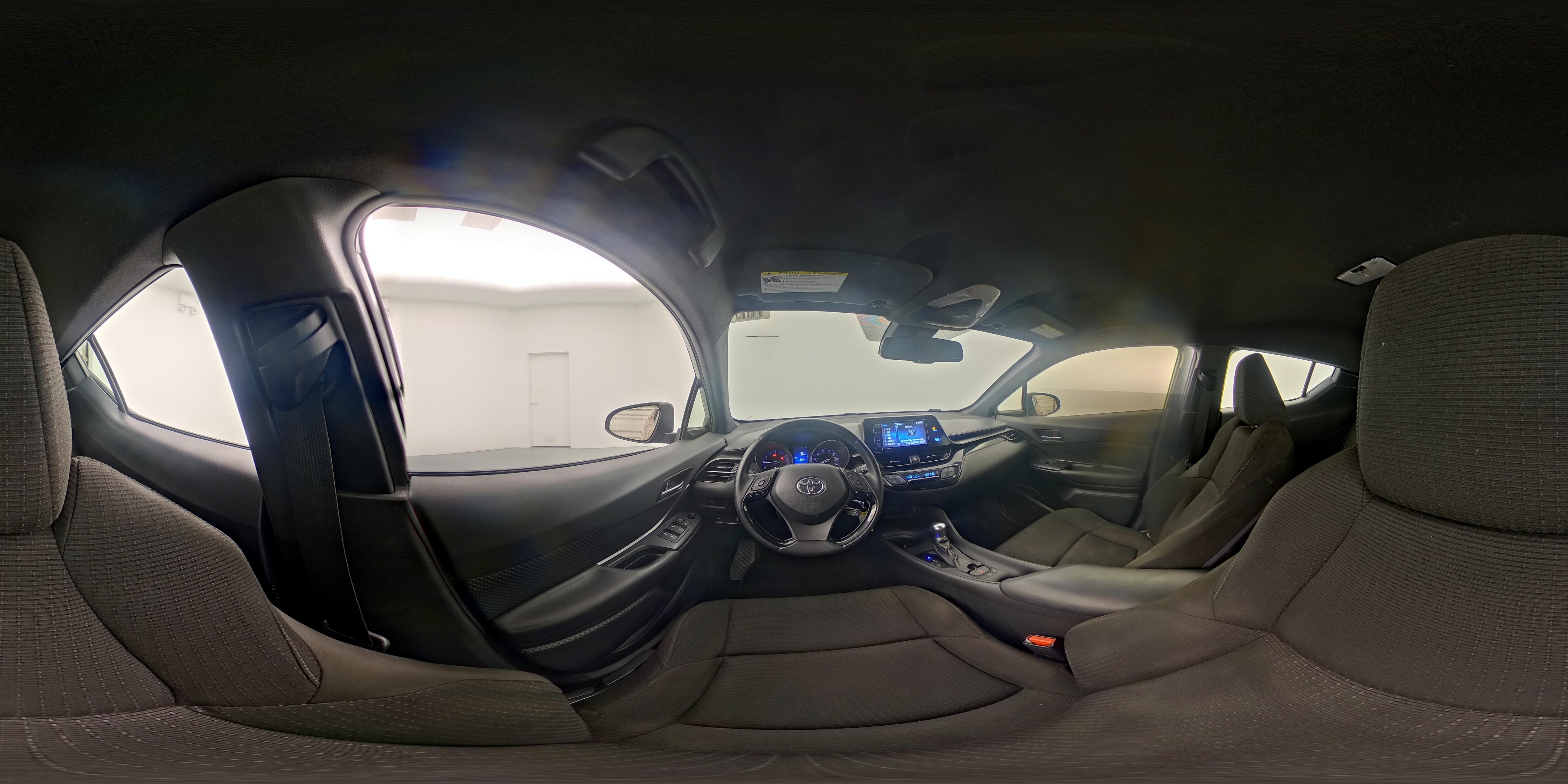 2018 Toyota C-HR XLE - Photo 26