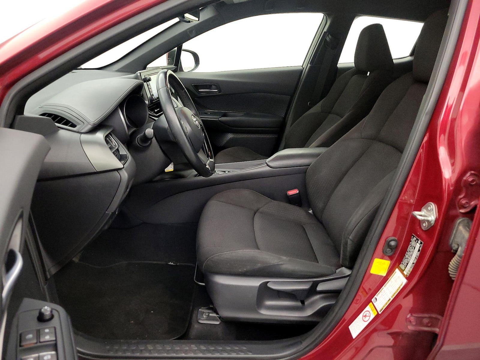 2018 Toyota C-HR XLE - Photo 12
