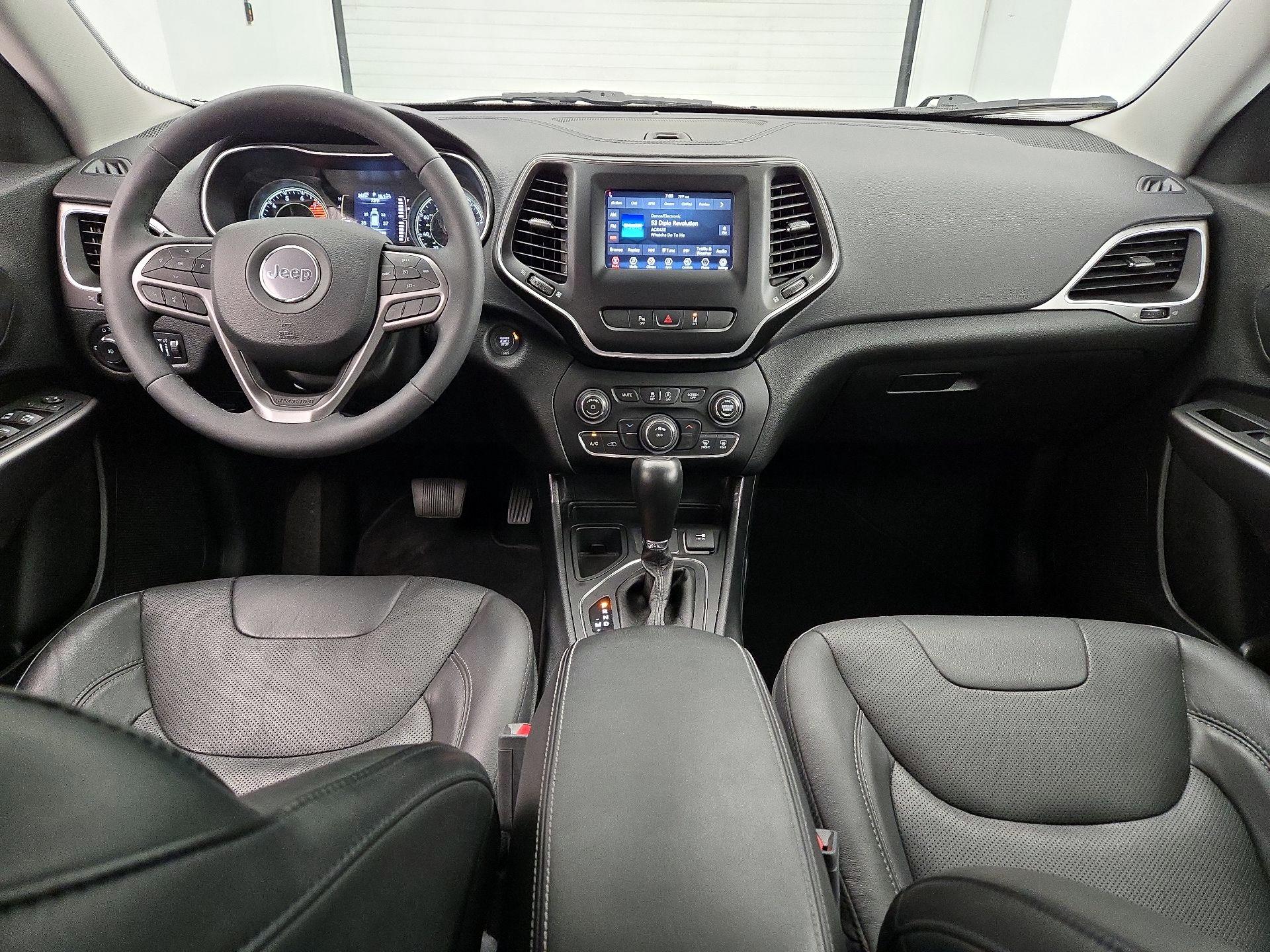 Thumbnail: 2021 Jeep Cherokee - 9