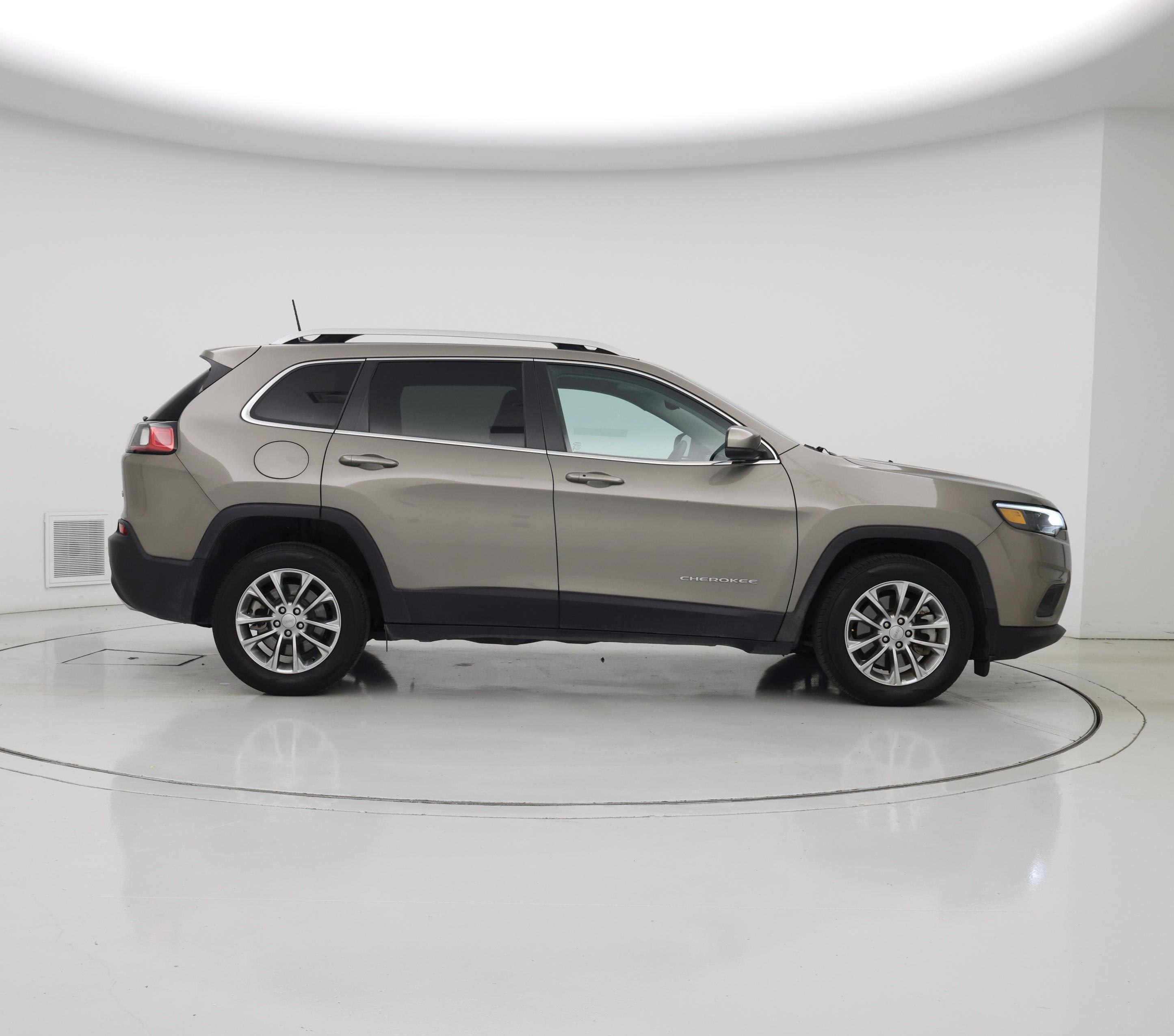 Thumbnail: 2021 Jeep Cherokee - 7