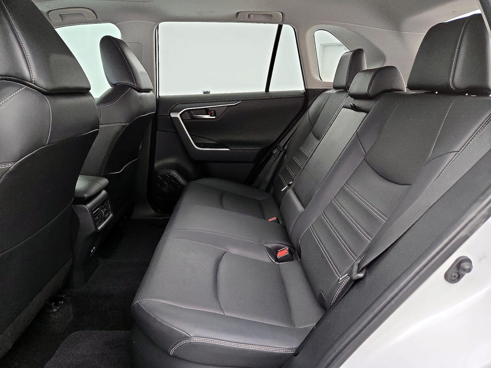 2023 Toyota RAV4 Limited - Photo 21