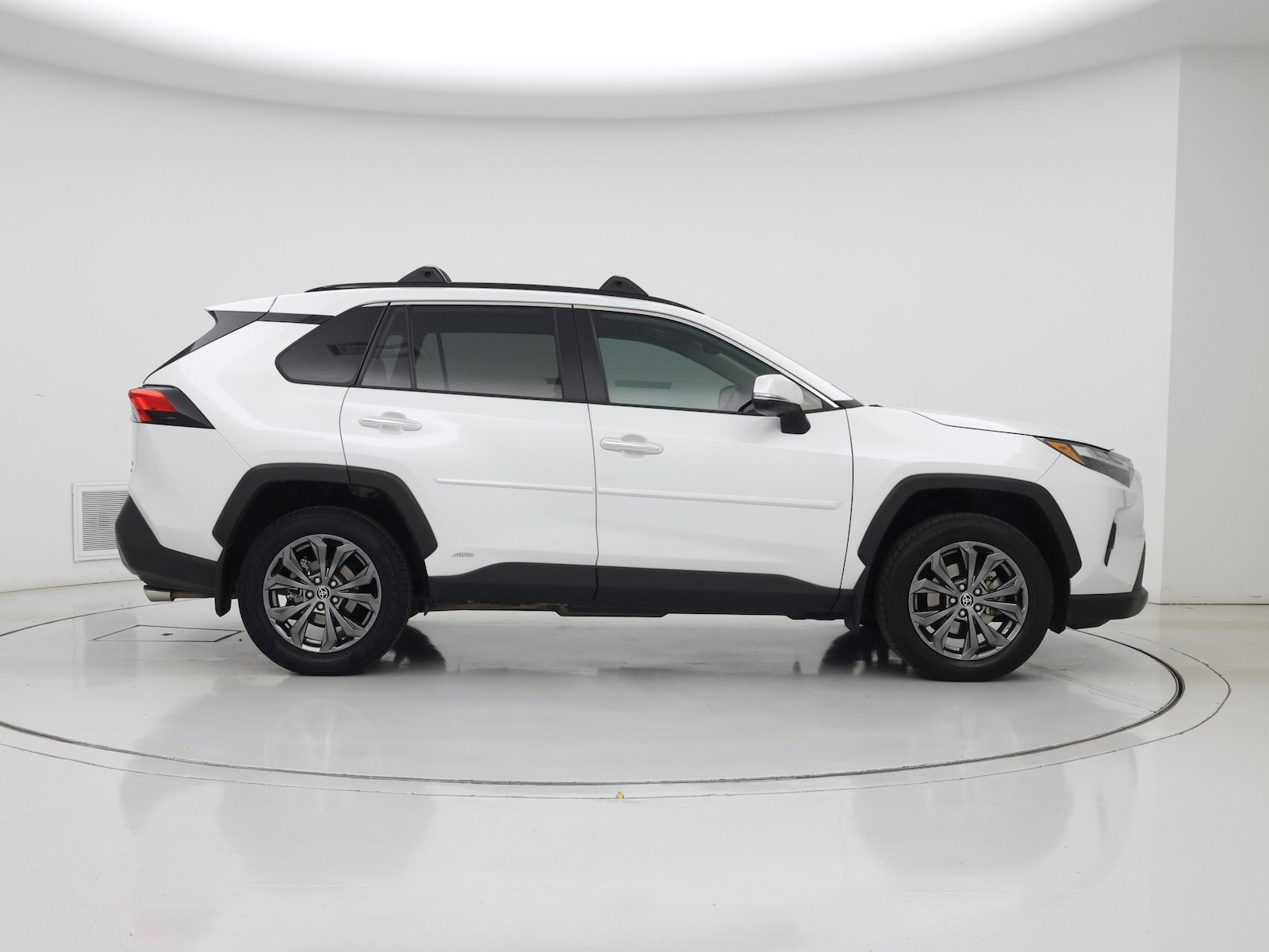2023 Toyota RAV4 Limited - Photo 8