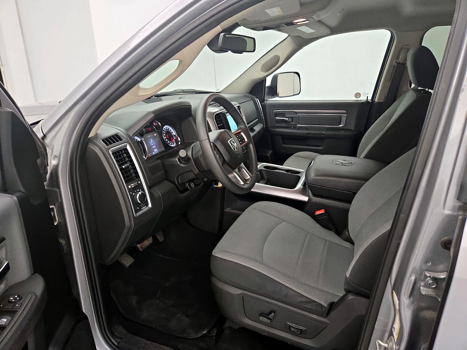 Thumbnail: 2023 RAM 1500 Classic - 11