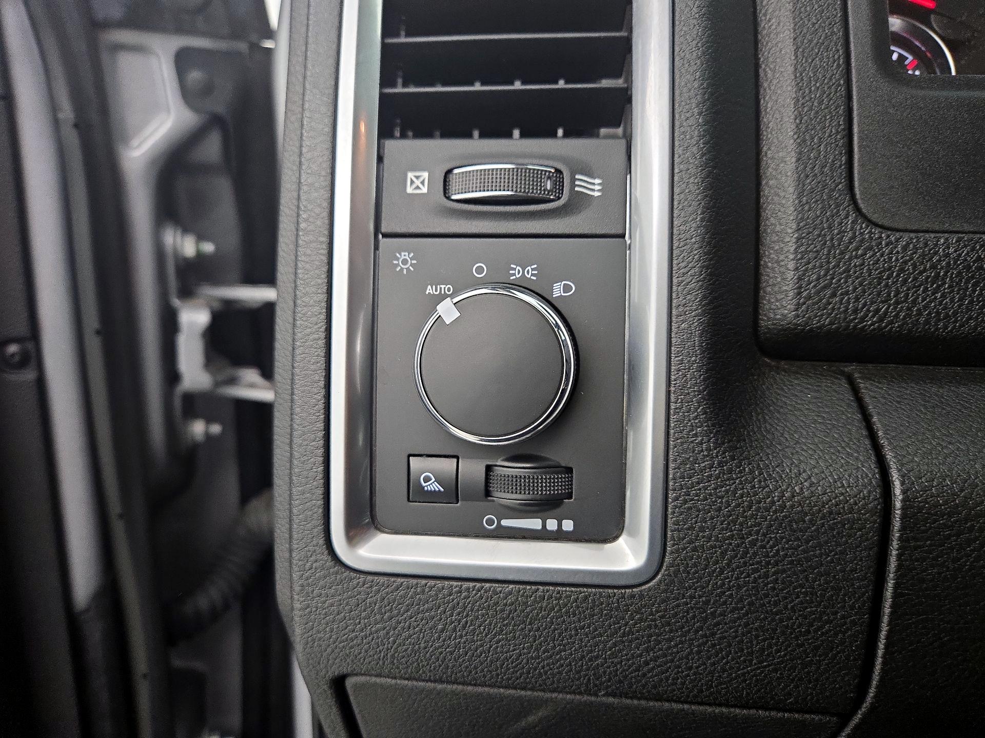 Thumbnail: 2023 RAM 1500 Classic - 13