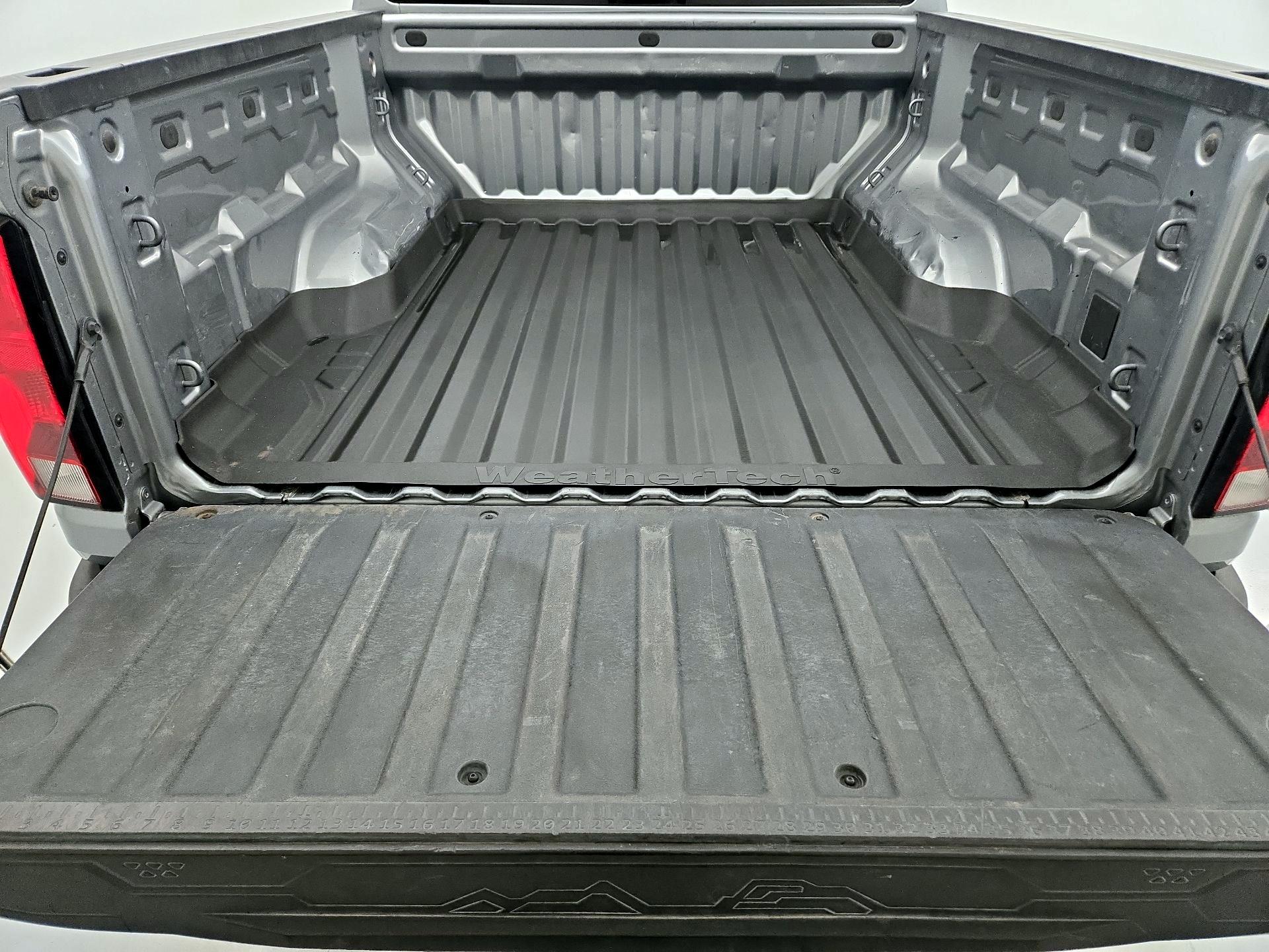 Thumbnail: 2023 Chevrolet Colorado - 20