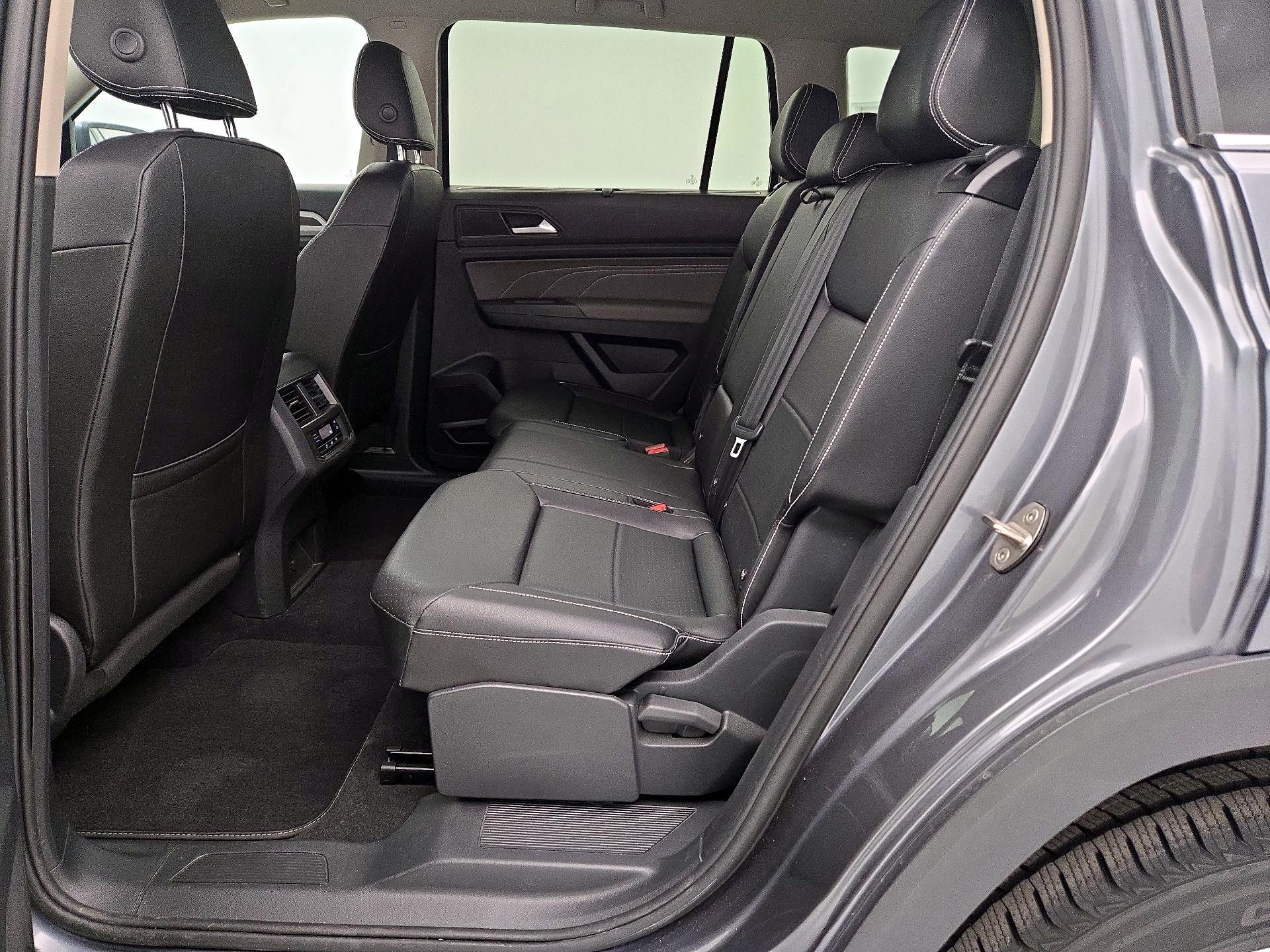 Thumbnail: 2023 Volkswagen Atlas - 19