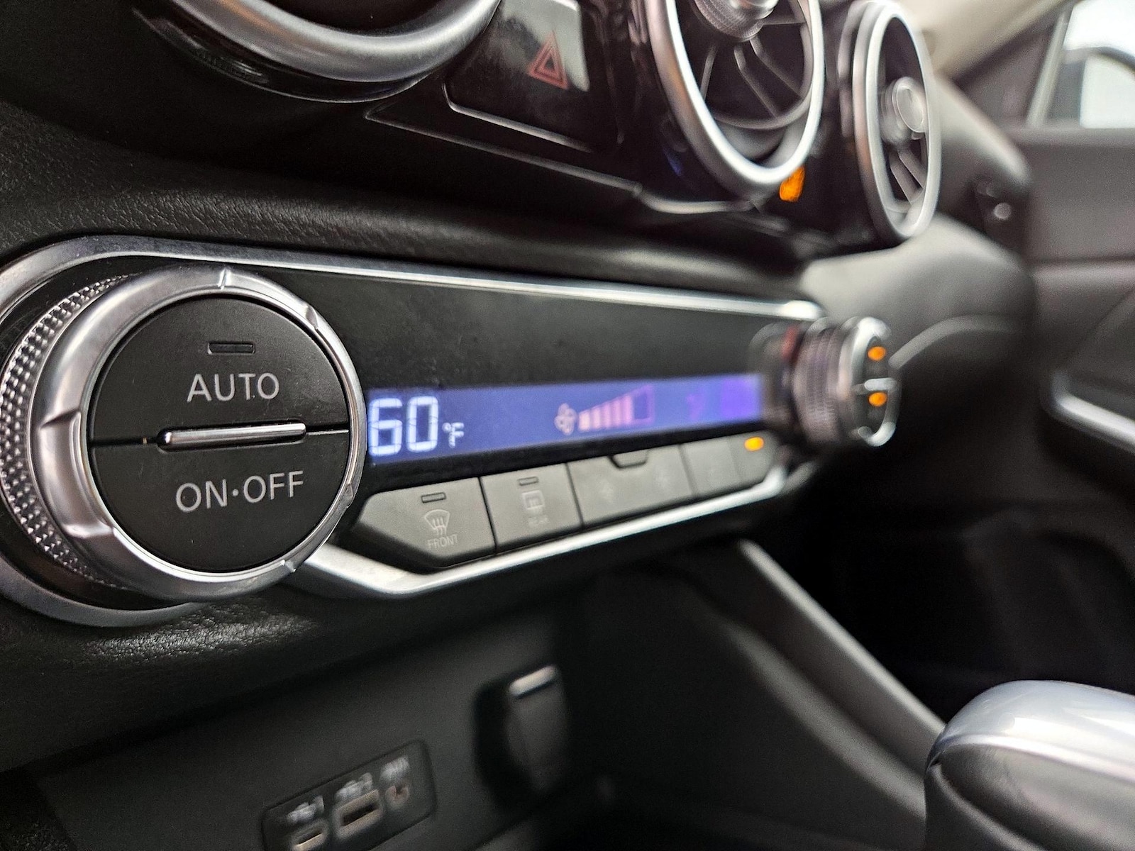 2021 Nissan Sentra SR - Photo 17