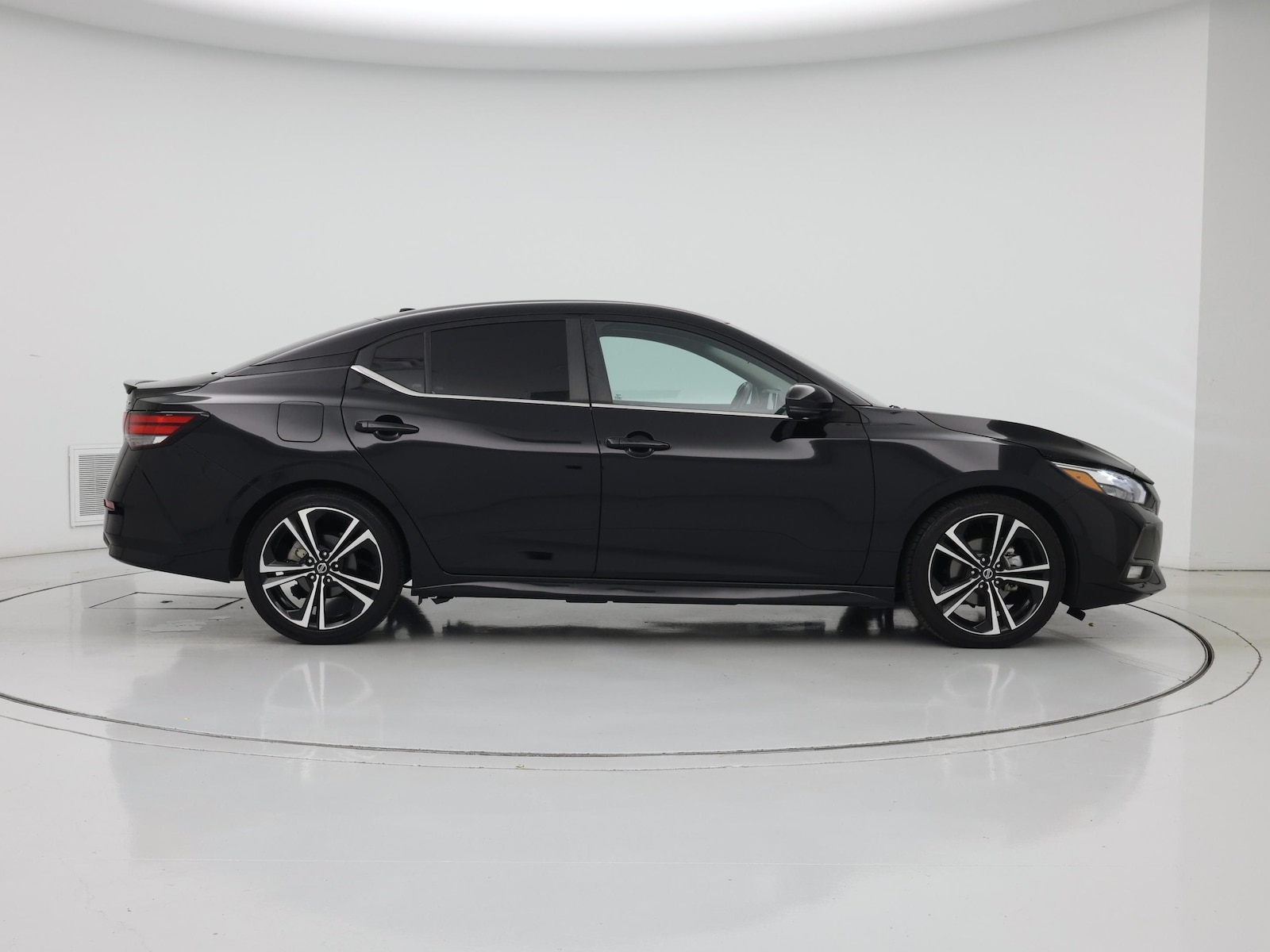 2021 Nissan Sentra SR - Photo 8