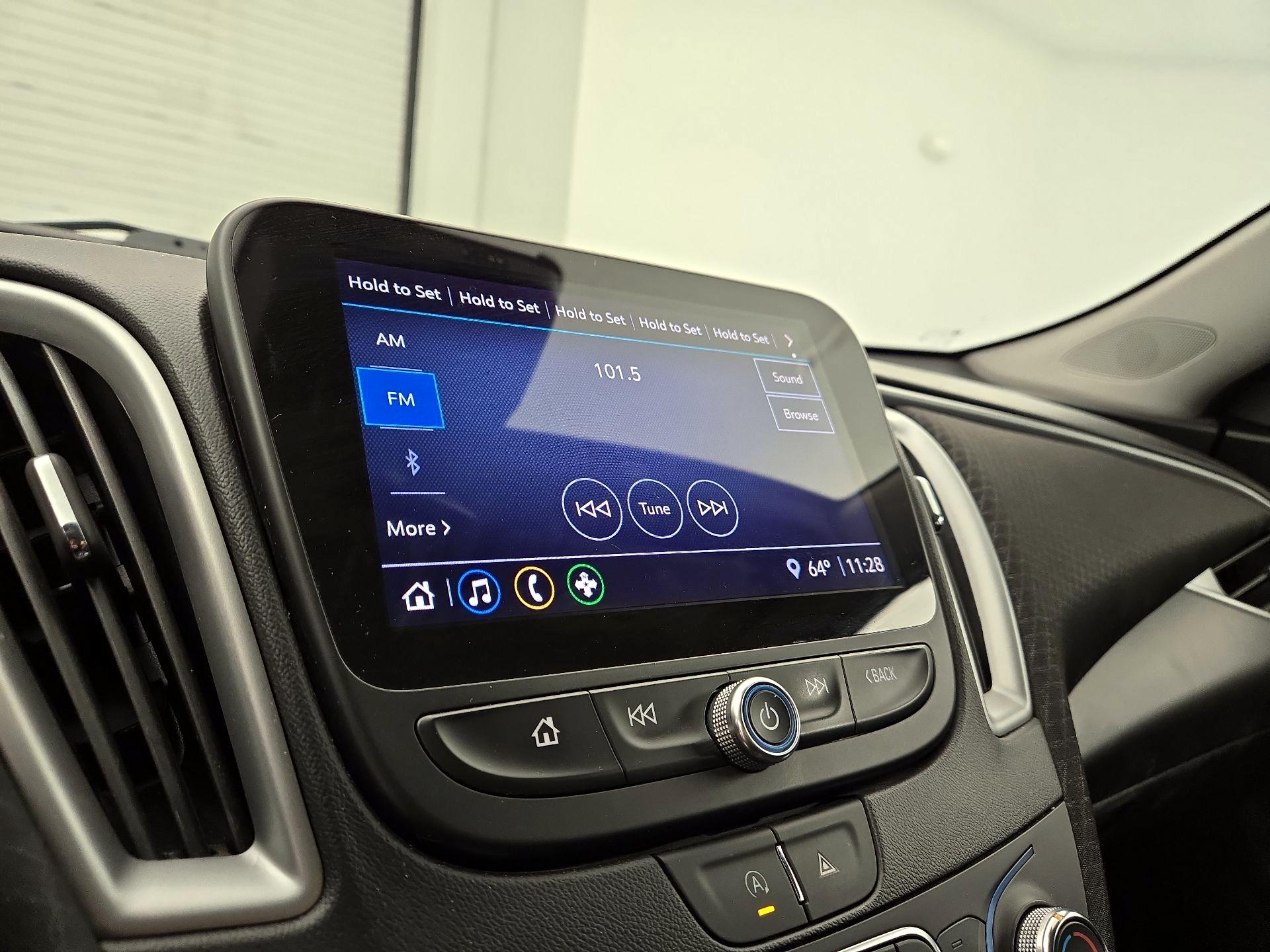 Thumbnail: 2024 Chevrolet Malibu - 15