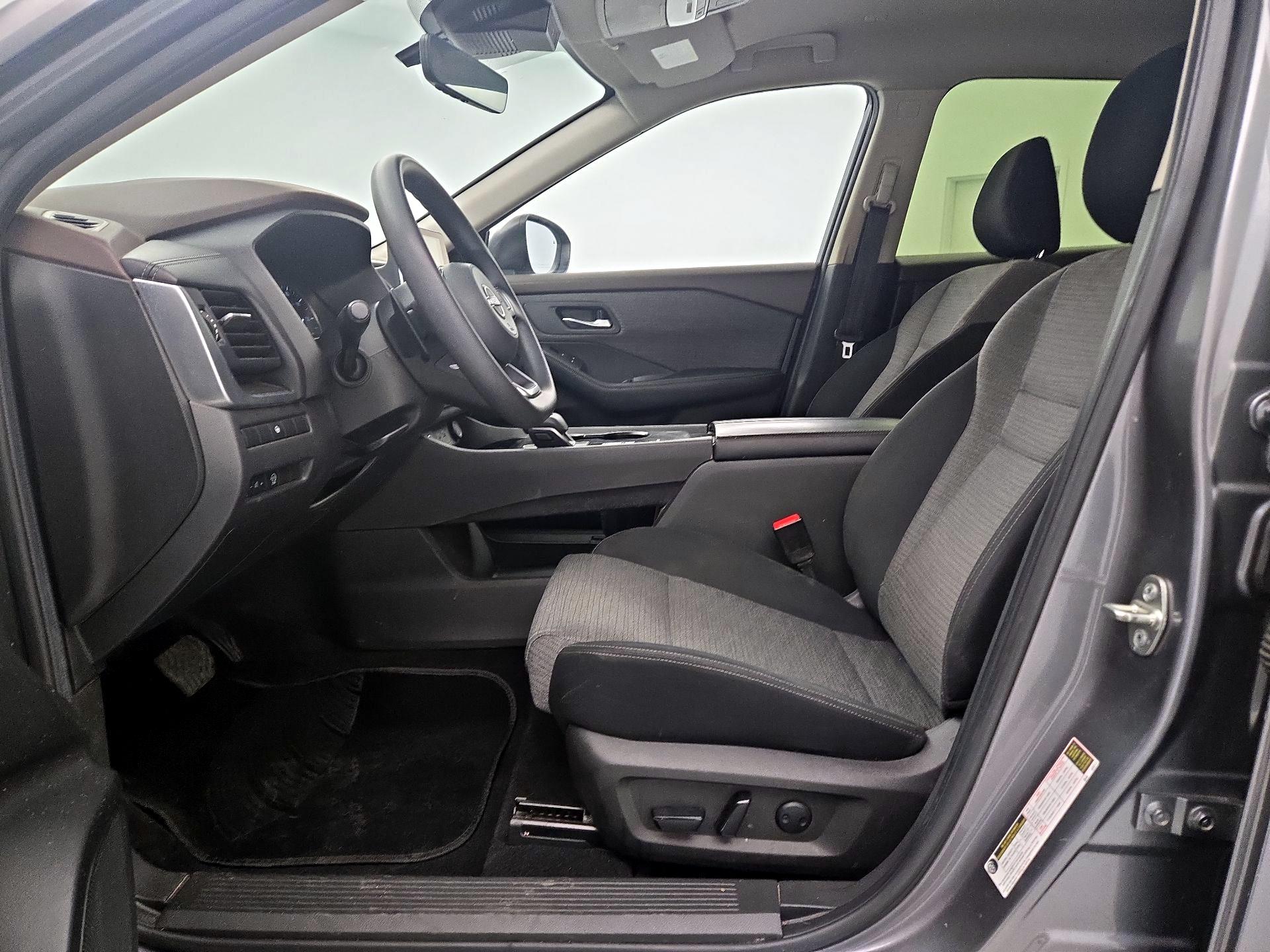 Thumbnail: 2023 Nissan Rogue - 11