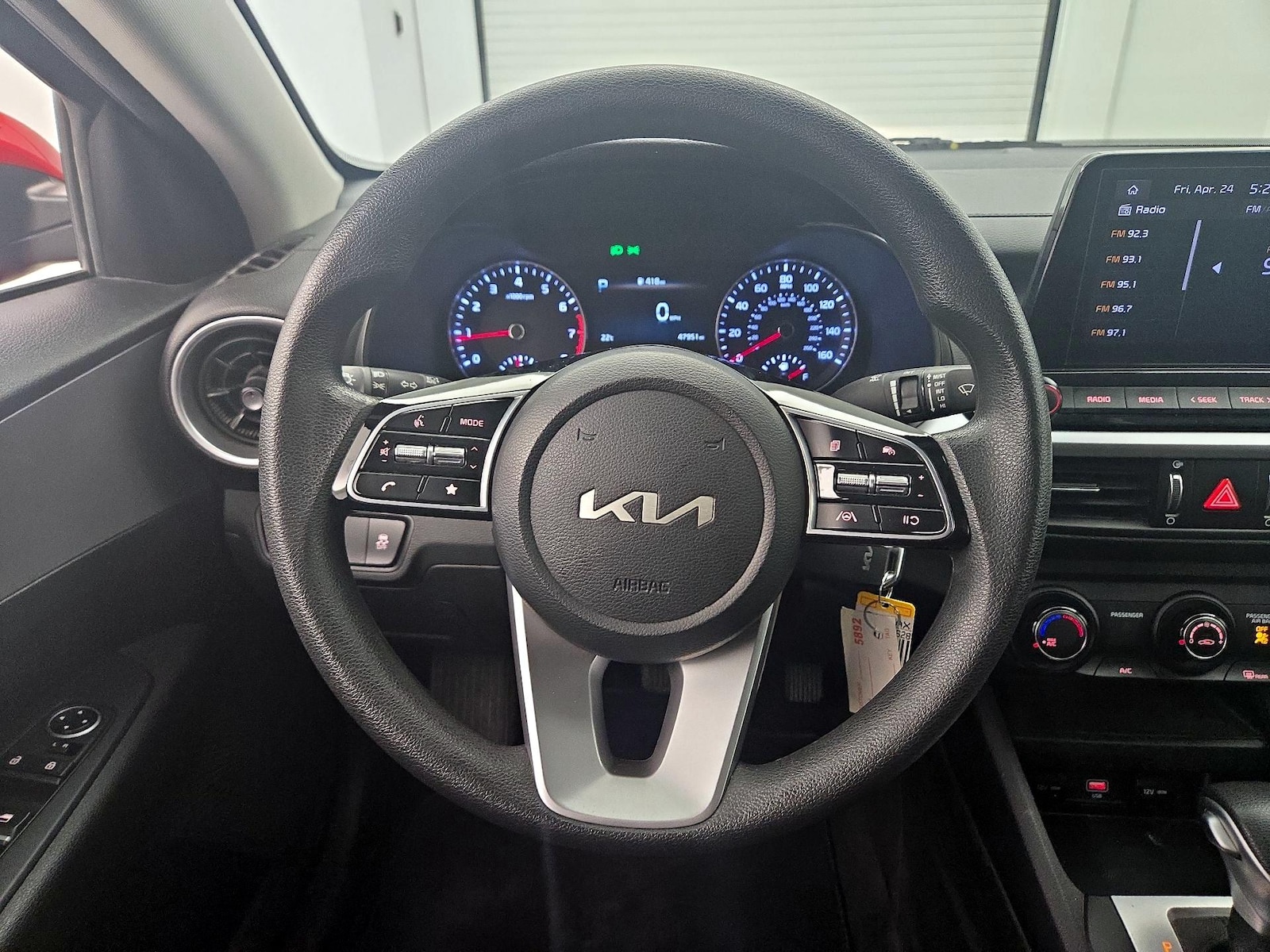 2023 Kia Forte LXS - Photo 11