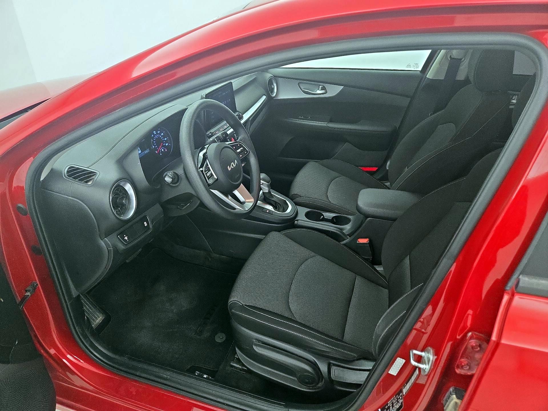 Thumbnail: 2023 Kia Forte - 11