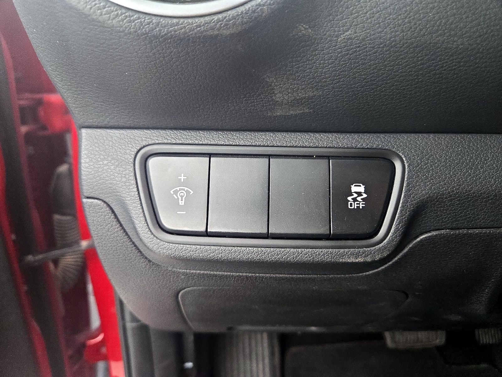2023 Kia Forte LXS - Photo 14