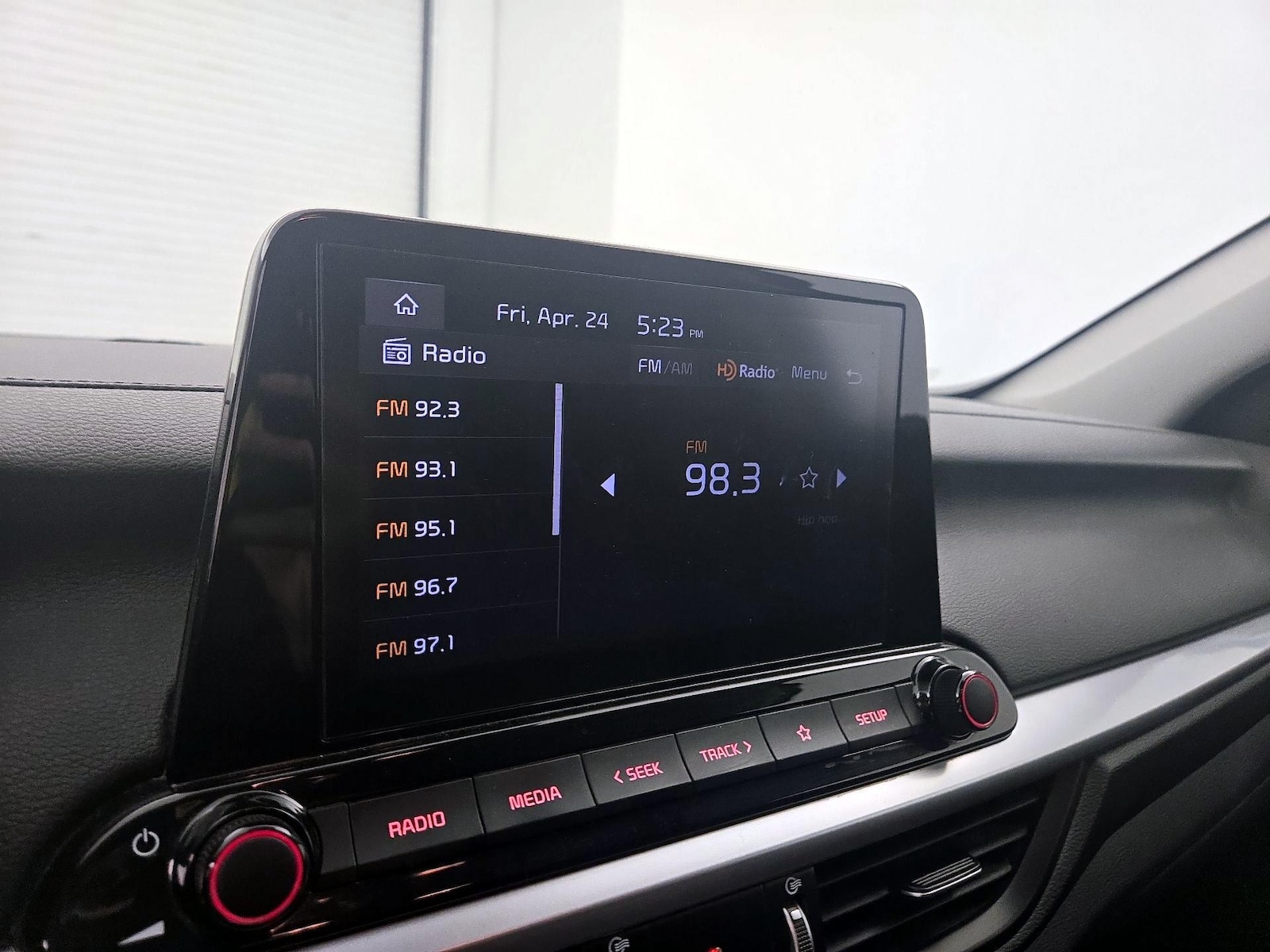 2023 Kia Forte LXS - Photo 16