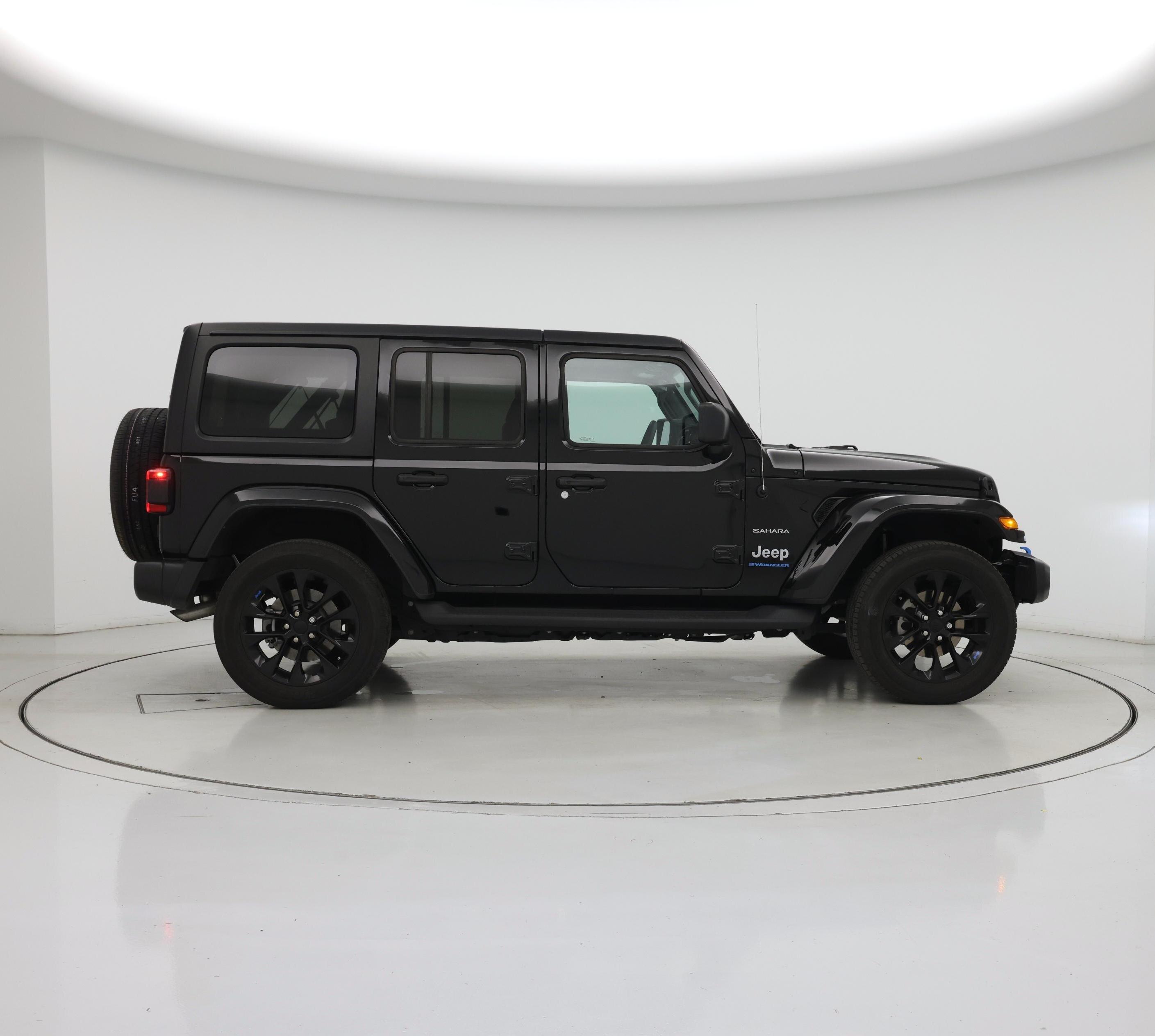 Thumbnail: 2023 Jeep Wrangler - 7