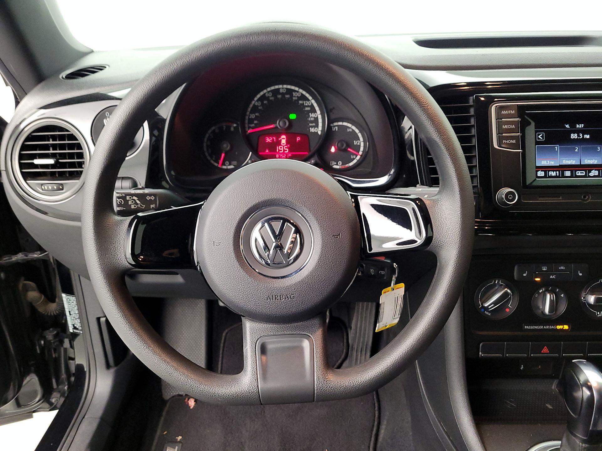 Thumbnail: 2016 Volkswagen Beetle - 10