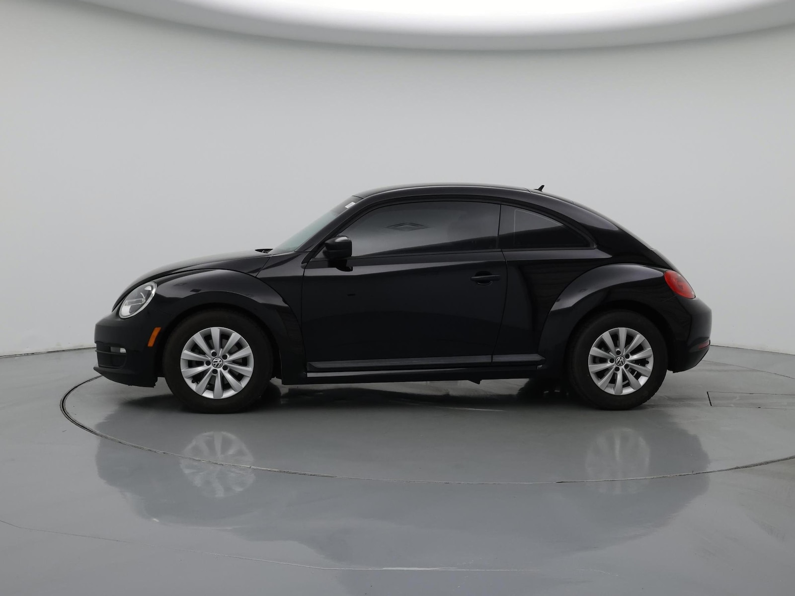 2016 Volkswagen Beetle S - Photo 4