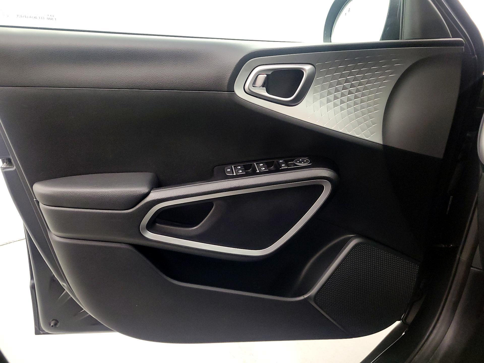 Thumbnail: 2025 Kia Soul - 12