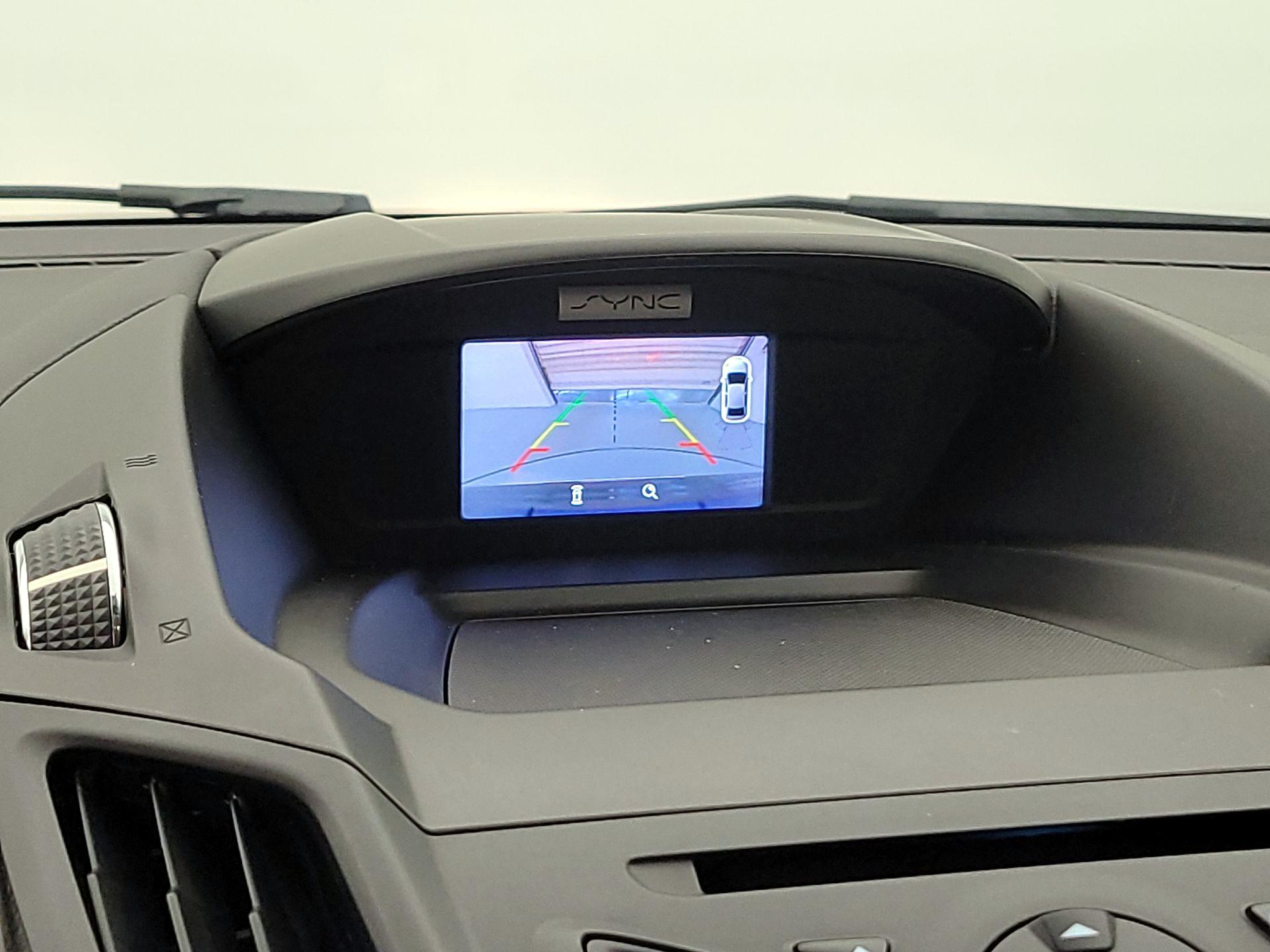 Thumbnail: 2016 Ford Escape - 14