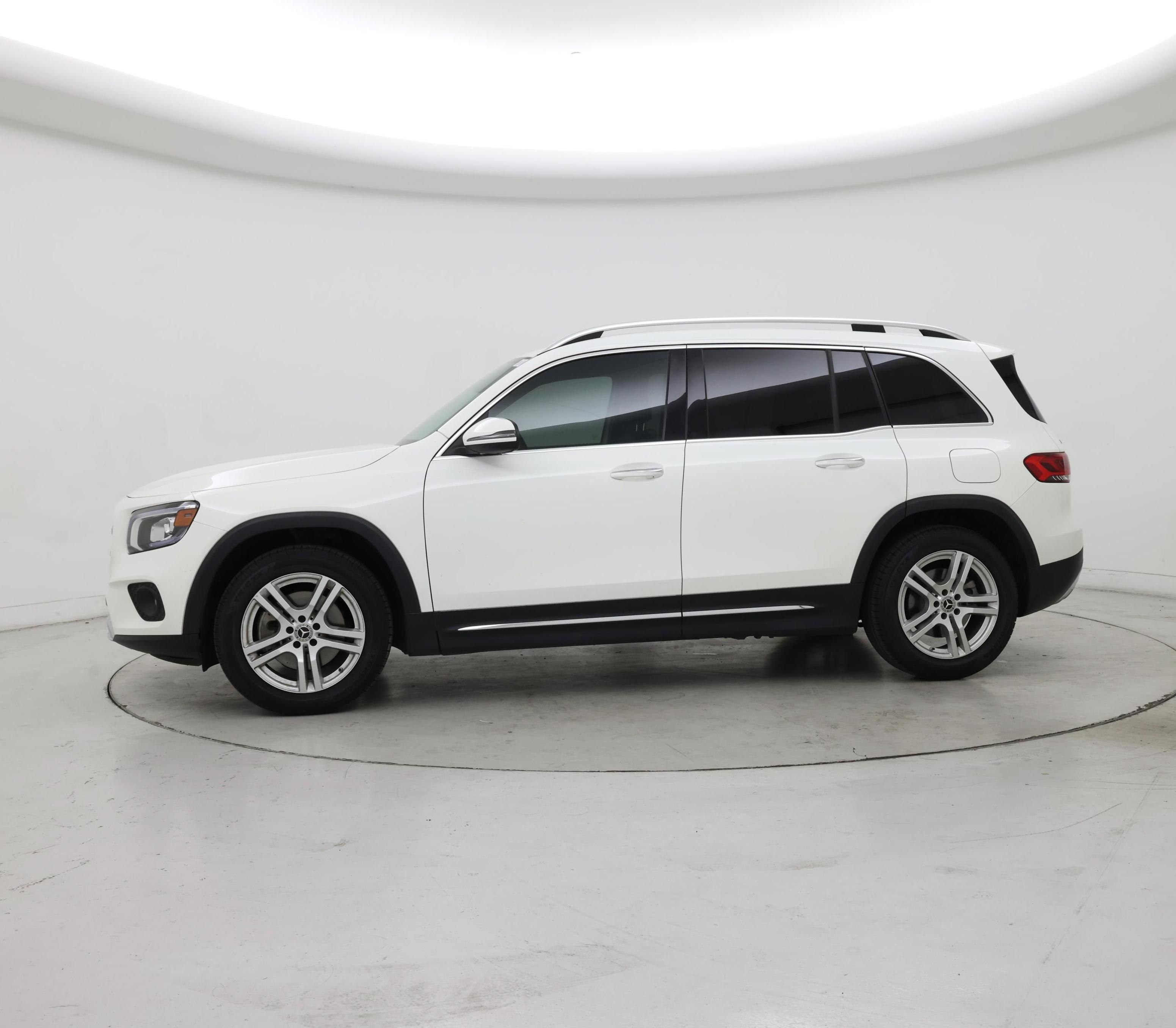 Thumbnail: 2022 Mercedes-Benz GLB - 3