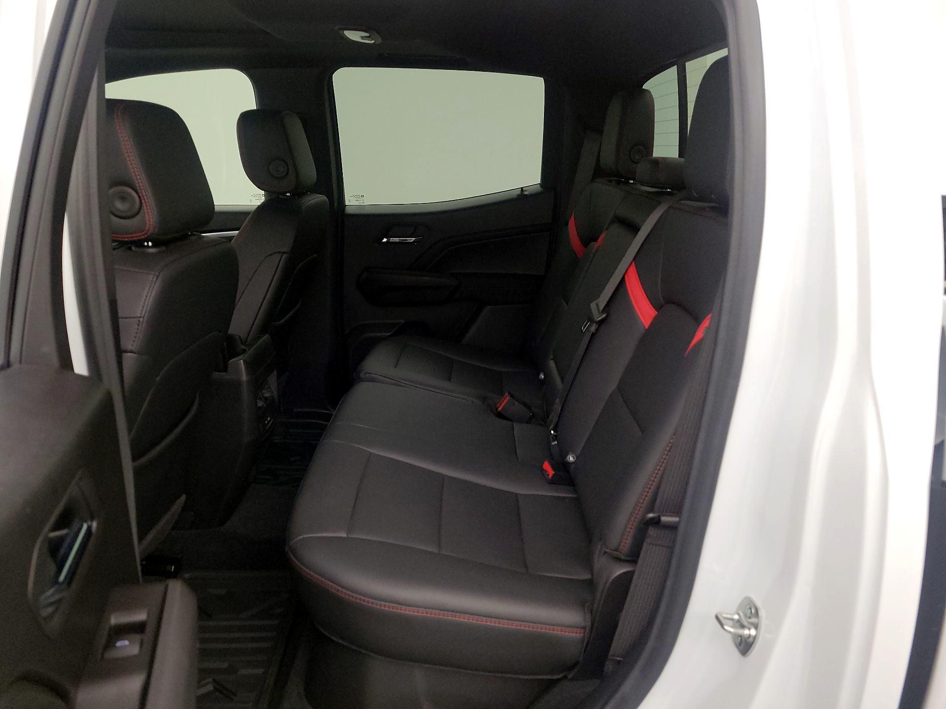 Thumbnail: 2025 Chevrolet Colorado - 20