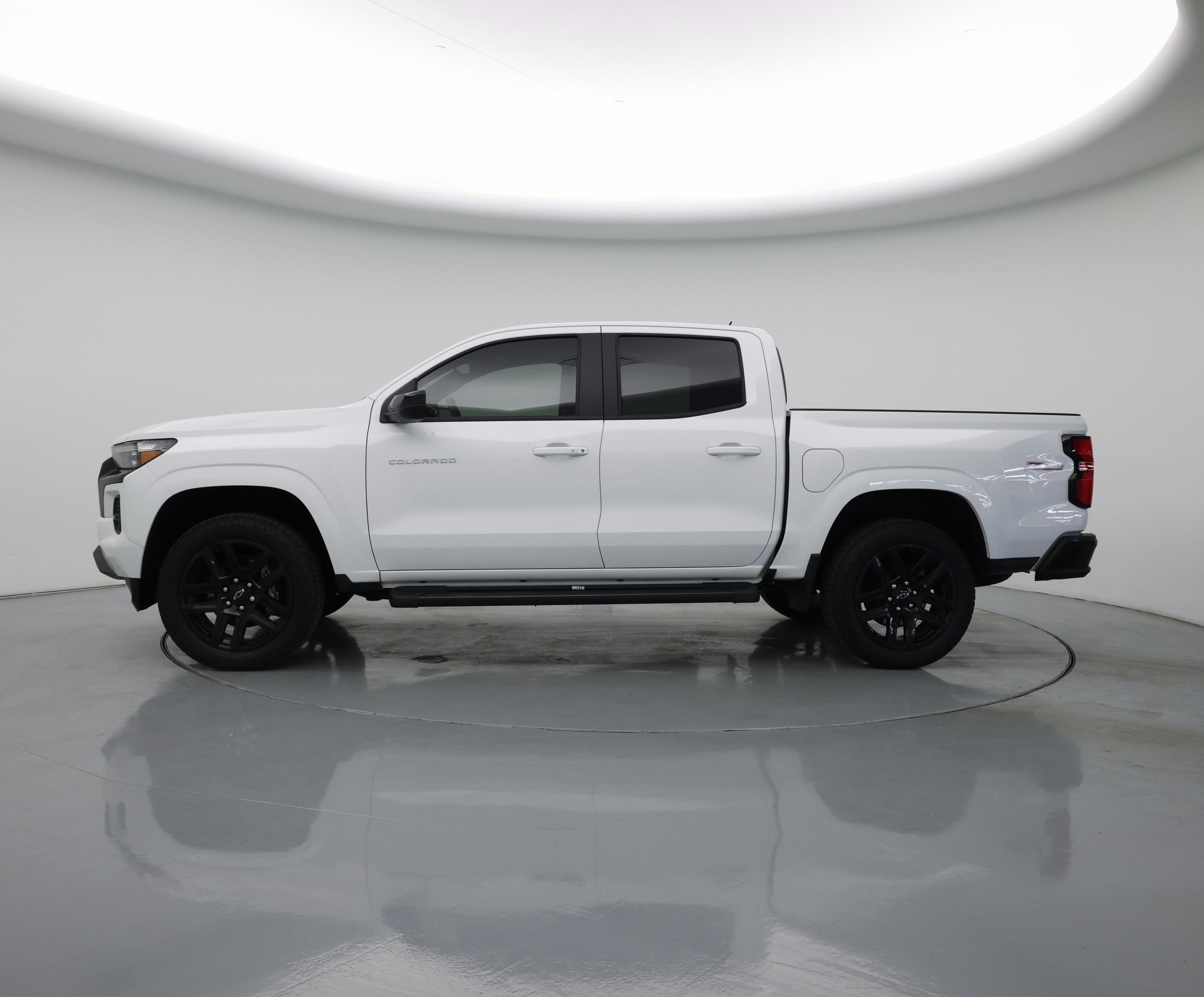 Thumbnail: 2025 Chevrolet Colorado - 3