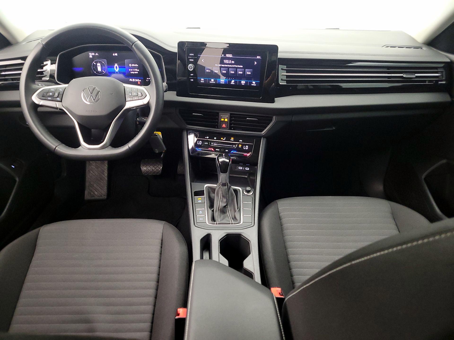 Thumbnail: 2025 Volkswagen Jetta - 9