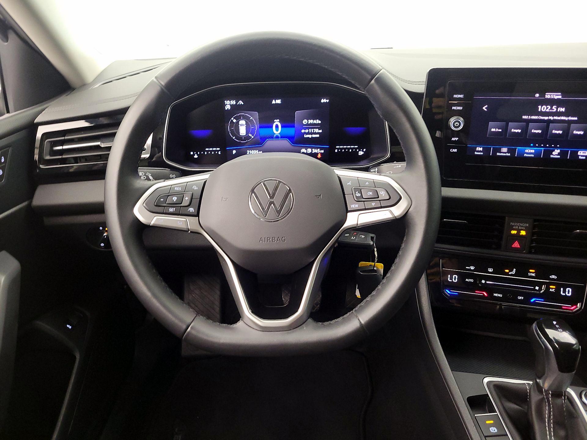 Thumbnail: 2025 Volkswagen Jetta - 10