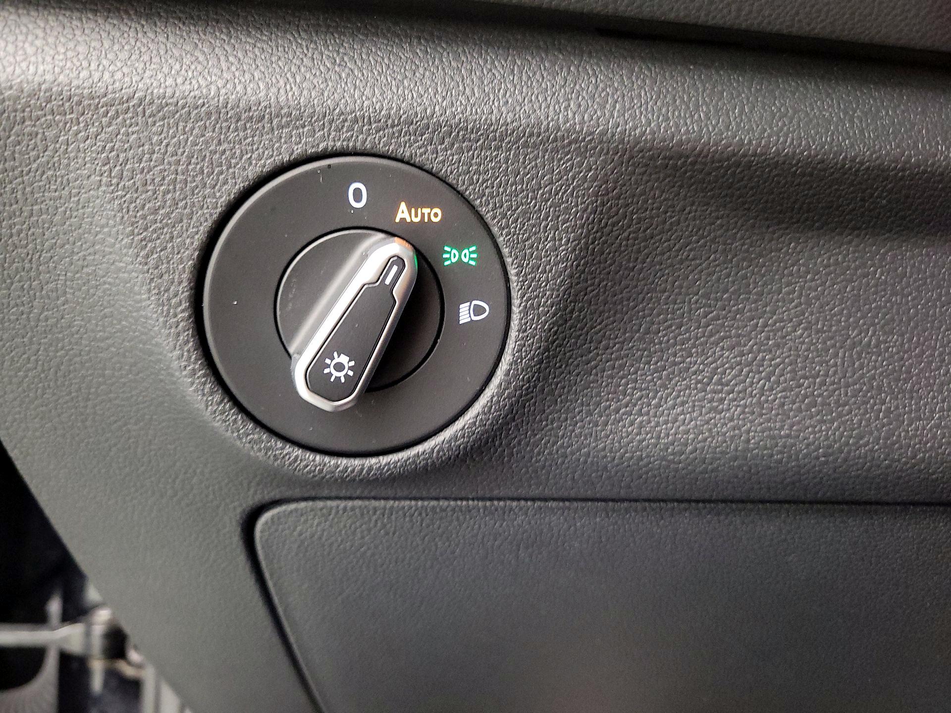 Thumbnail: 2025 Volkswagen Jetta - 13