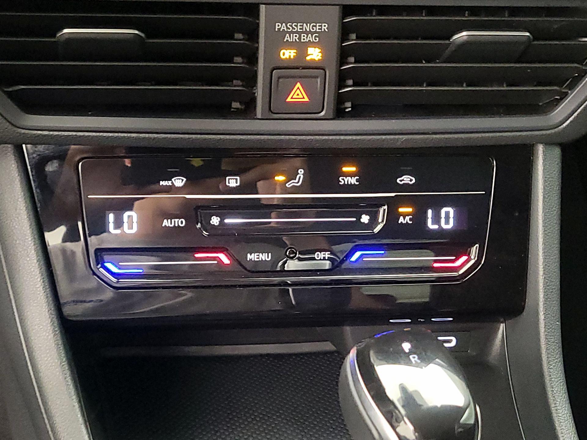 Thumbnail: 2025 Volkswagen Jetta - 16