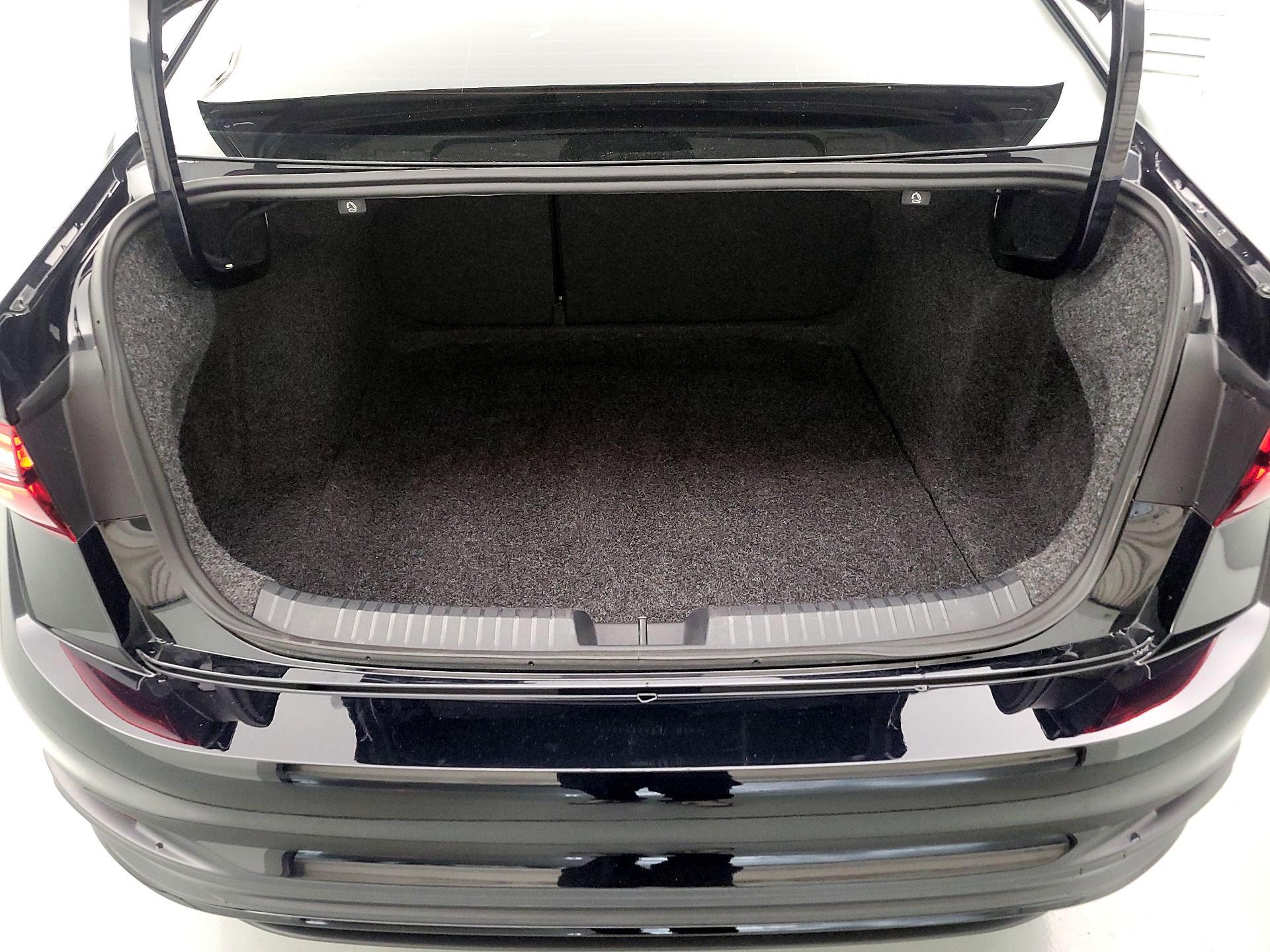 Thumbnail: 2025 Volkswagen Jetta - 20