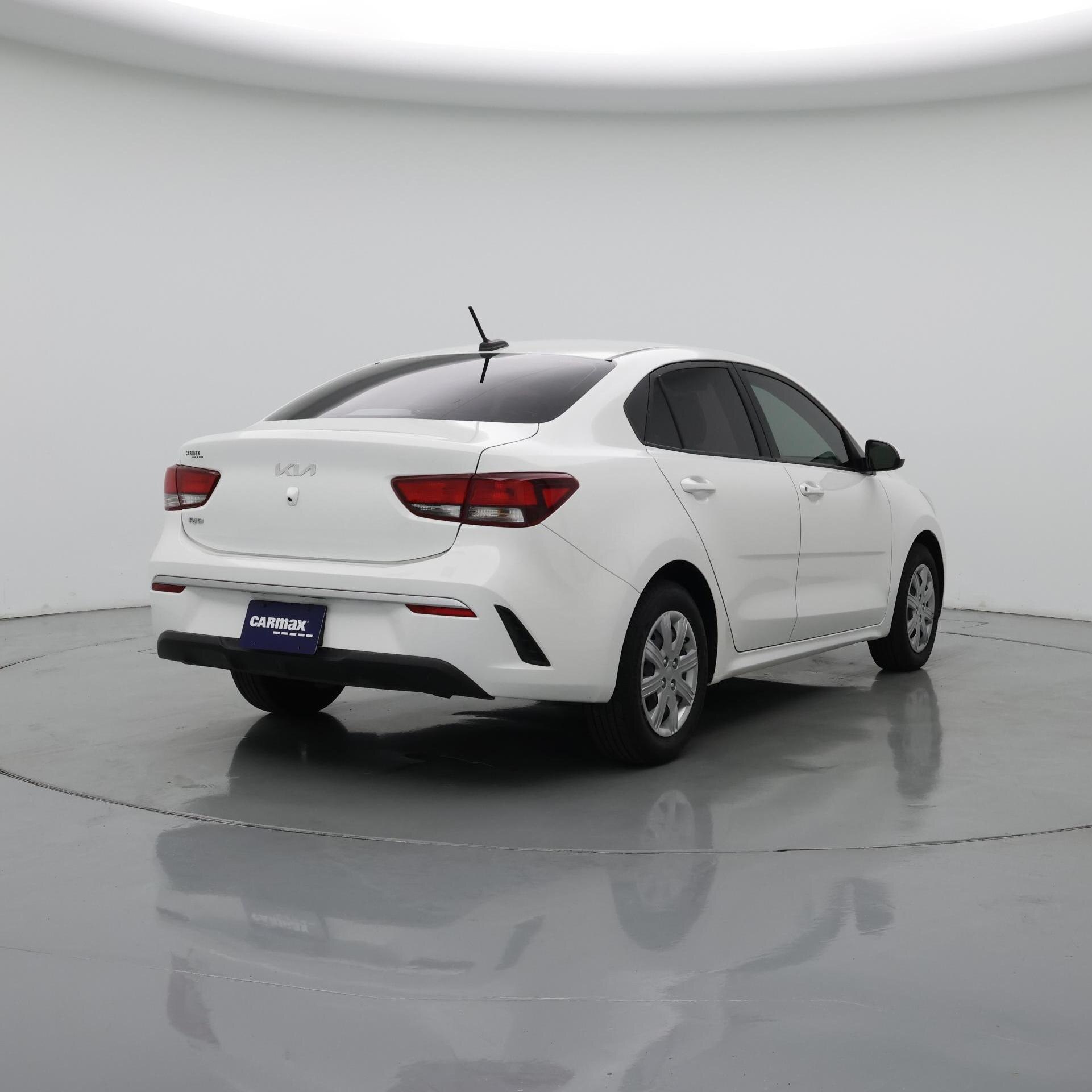 Thumbnail: 2022 Kia Rio - 8