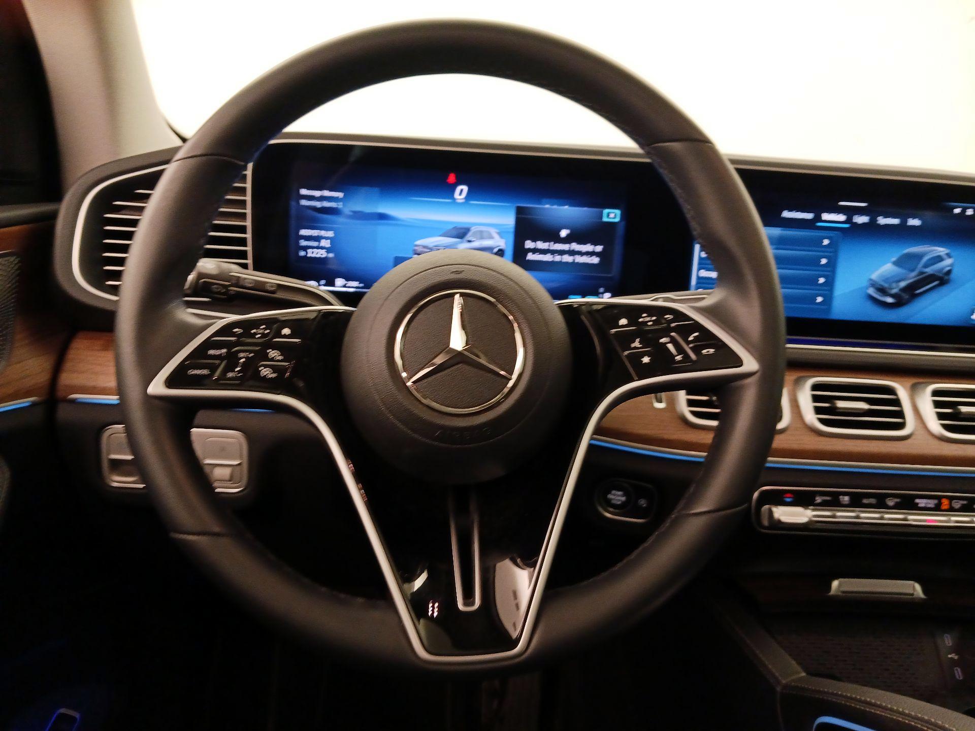 Thumbnail: 2025 Mercedes-Benz GLE - 10