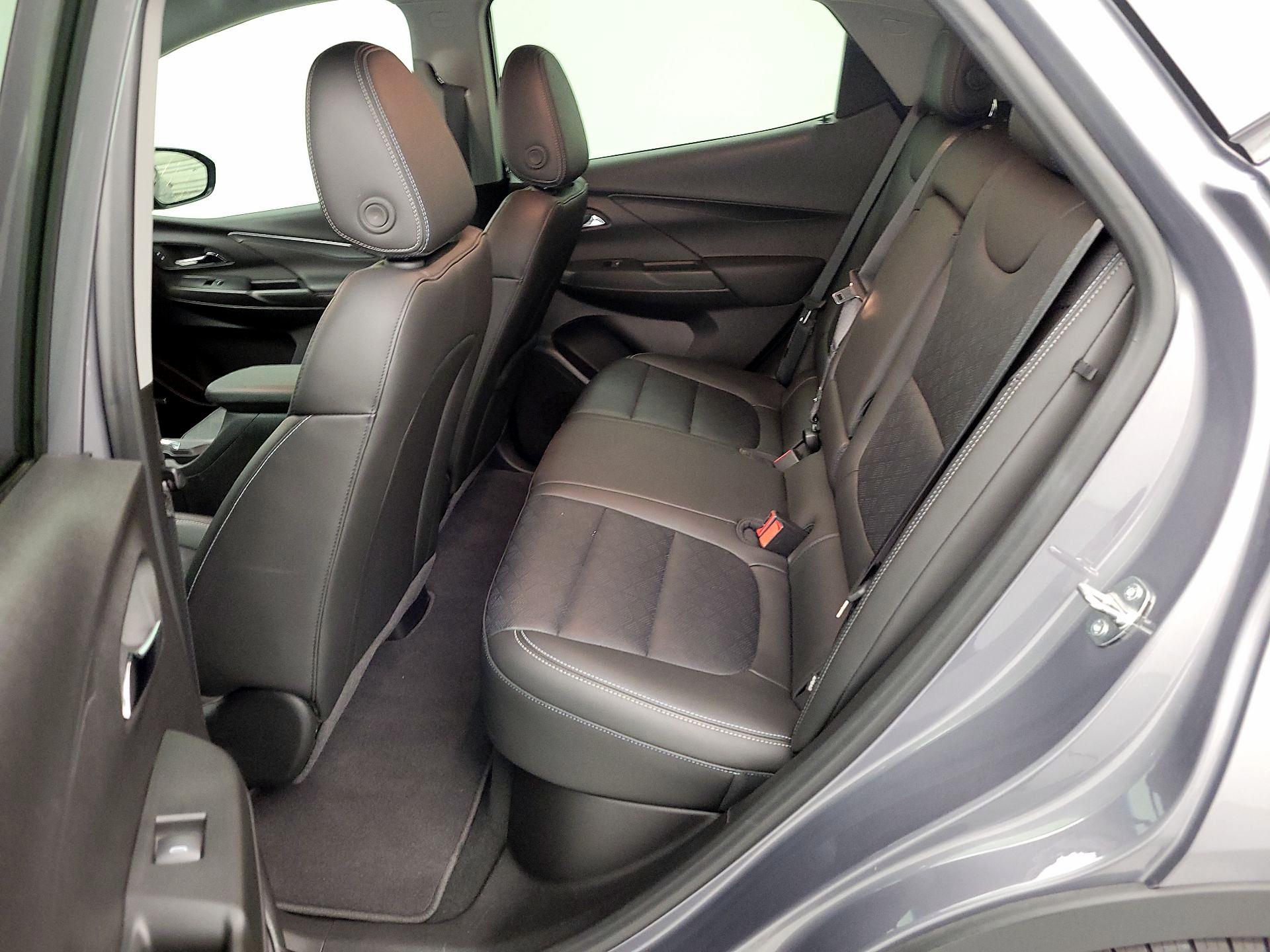 Thumbnail: 2023 Chevrolet Bolt EV - 19